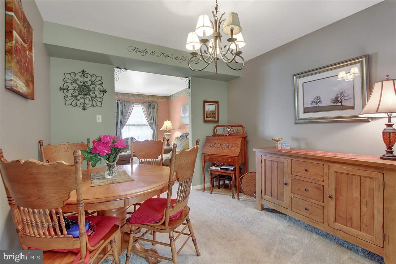 LEXINGTON WOODS - Residential