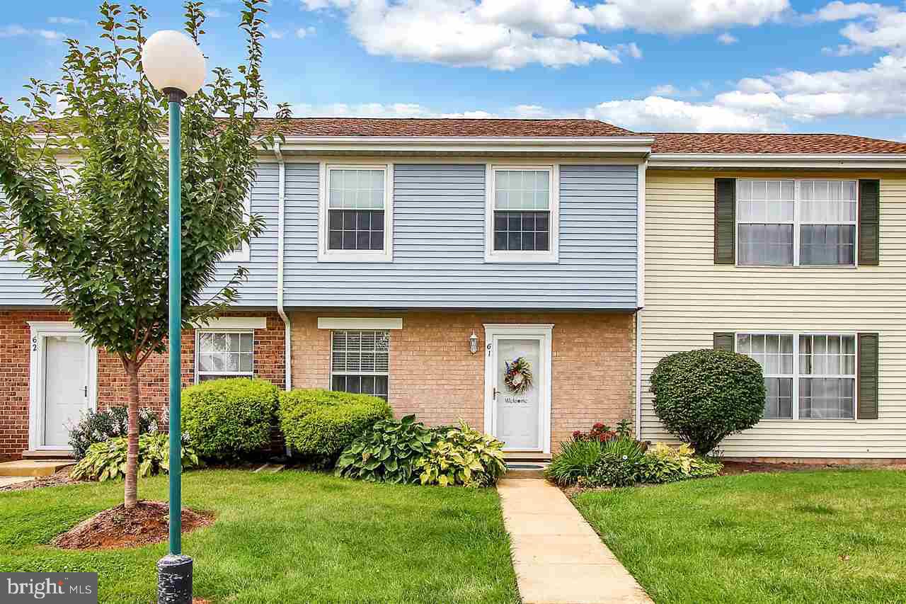 LEXINGTON WOODS - Residential