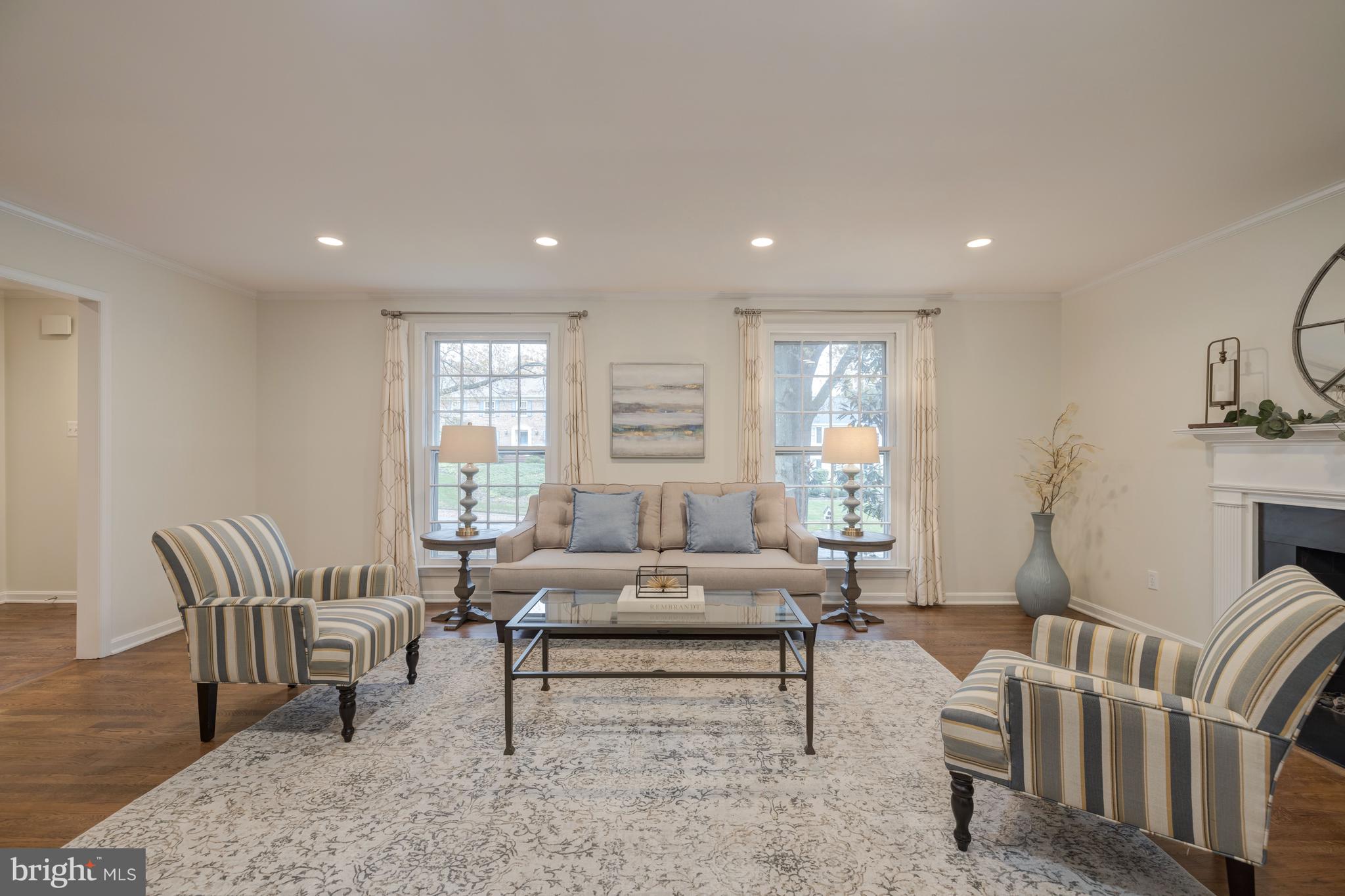 RIVER FALLS - Residential