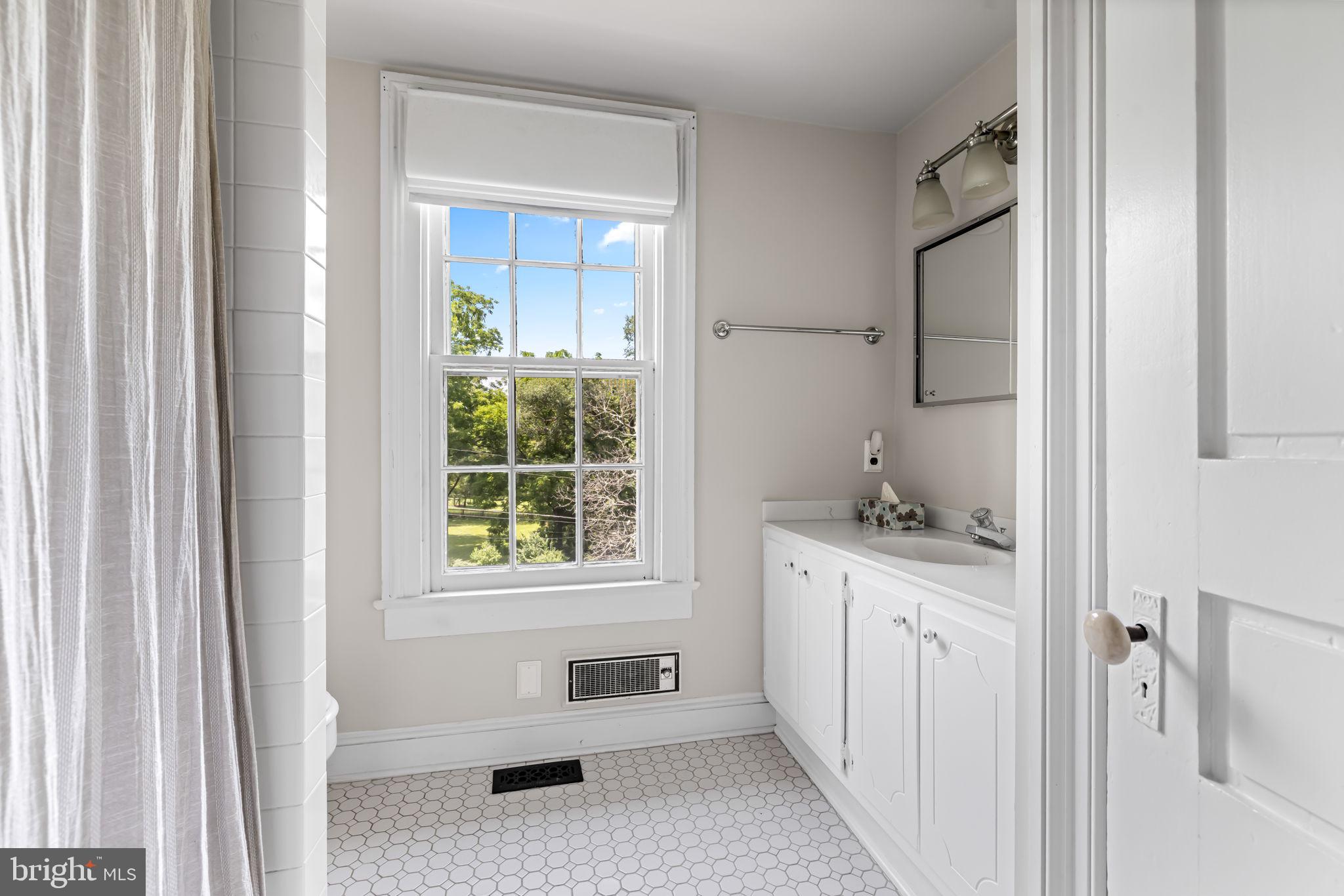 HISTORIC LUTHERVILLE - Residential