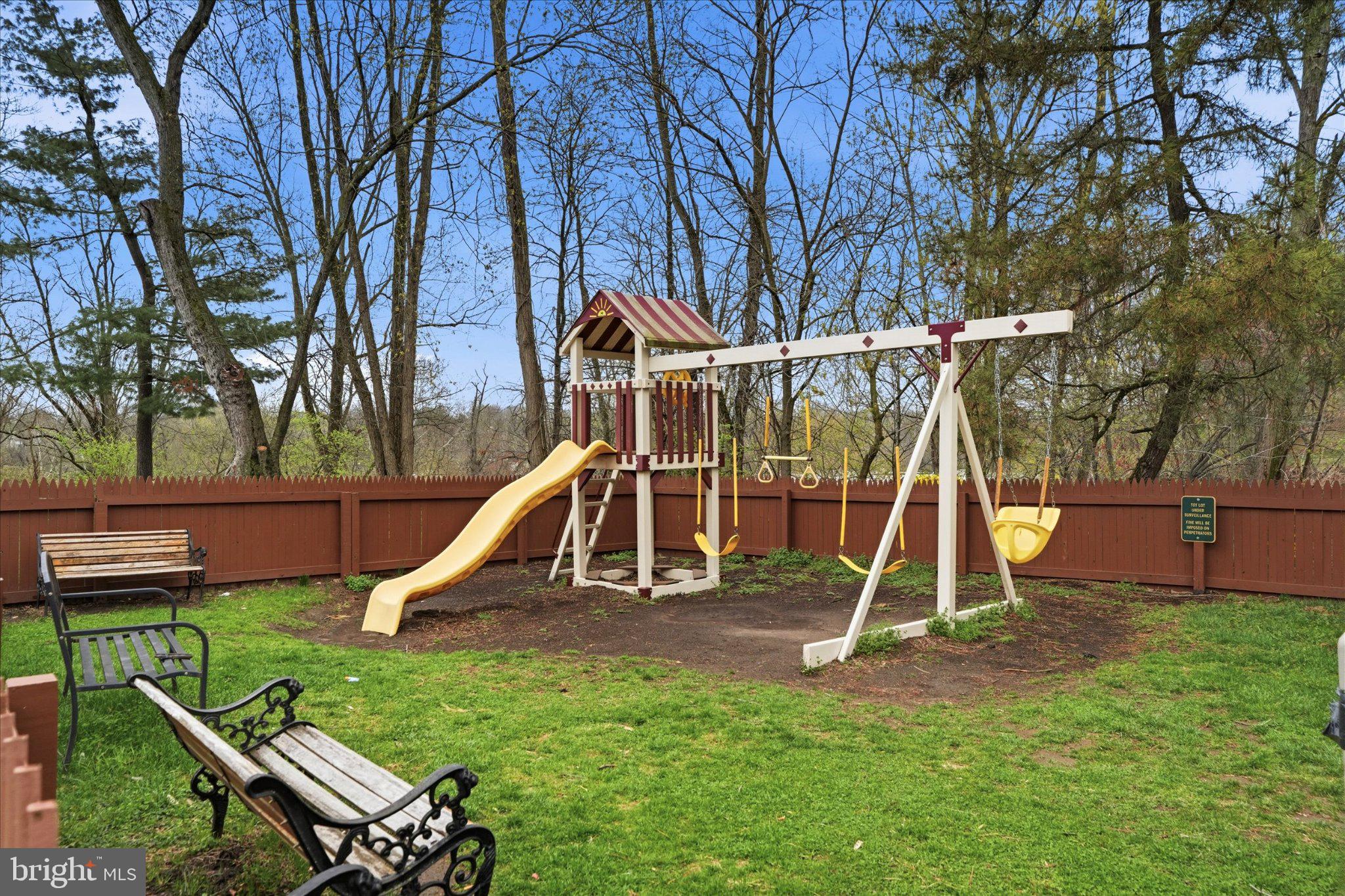HAVERFORD HILL - Residential