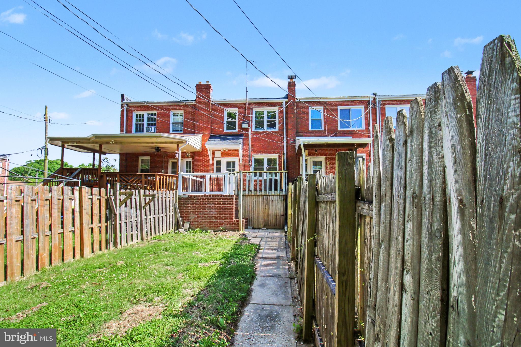 BALLARD GARDENS - Residential