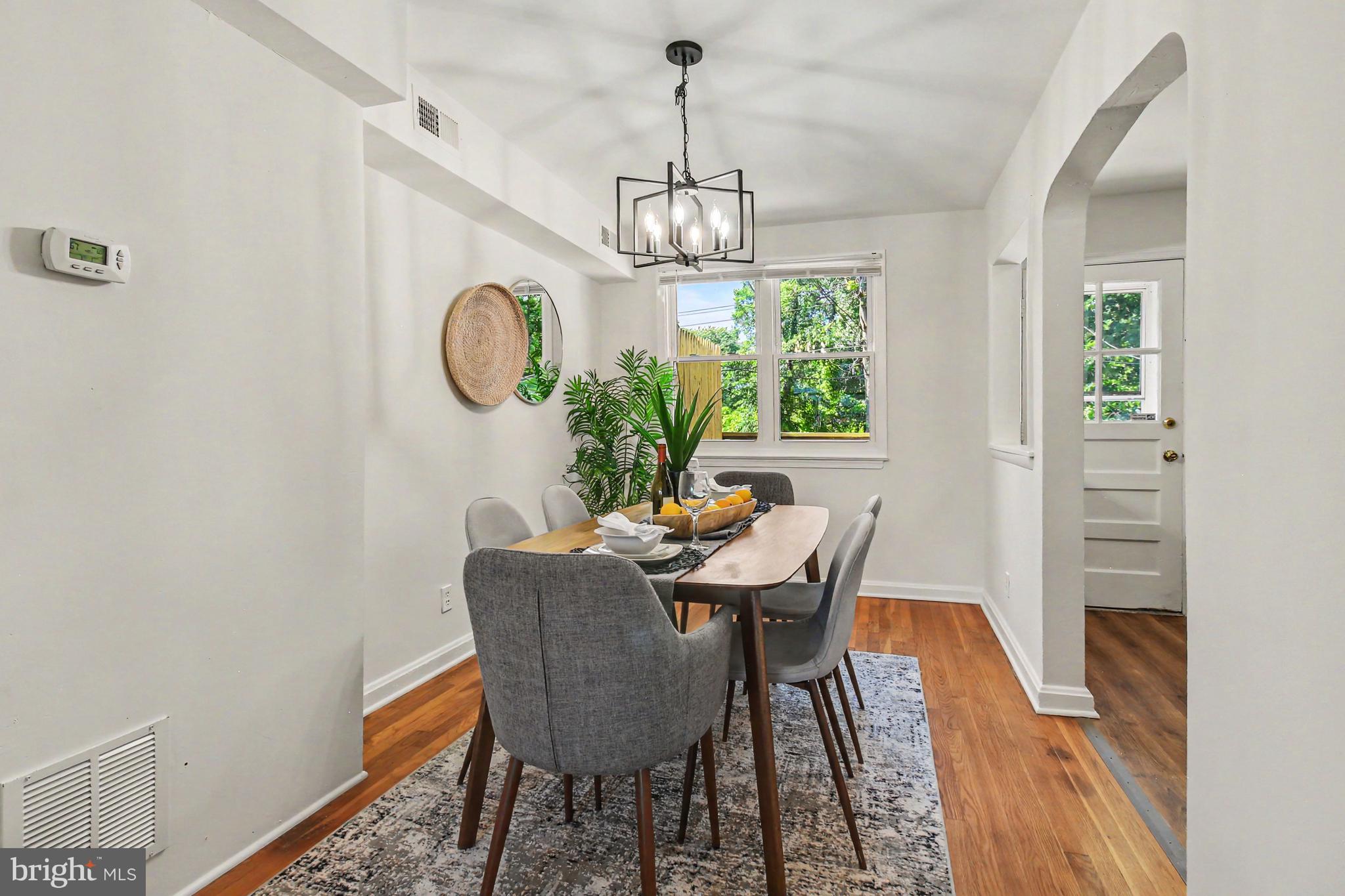 BALLARD GARDENS - Residential