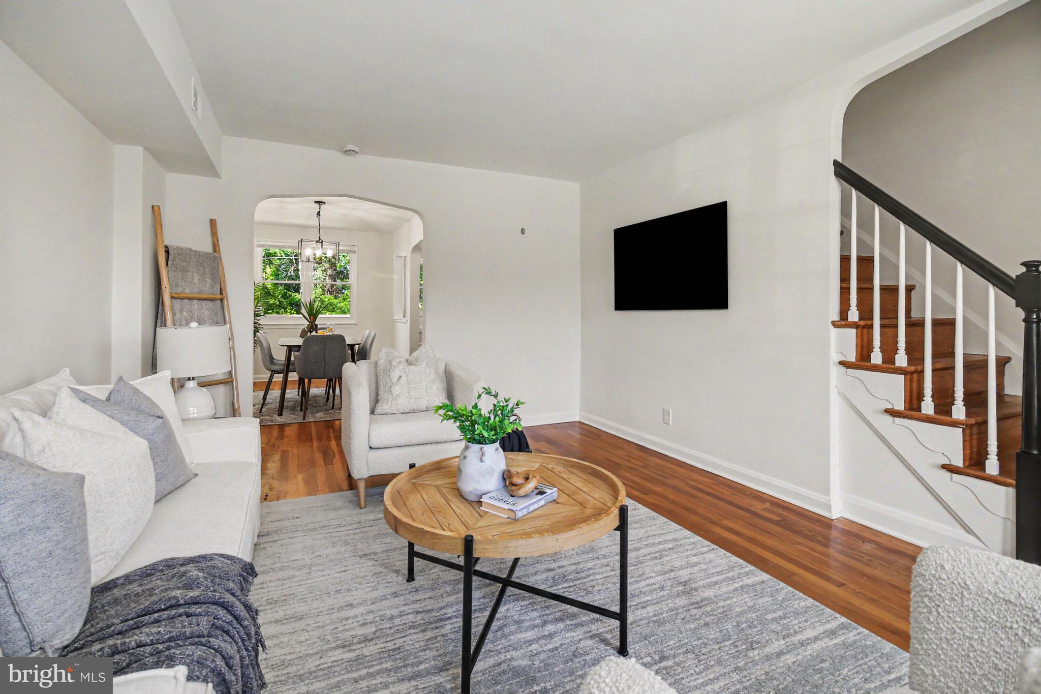 BALLARD GARDENS - Residential