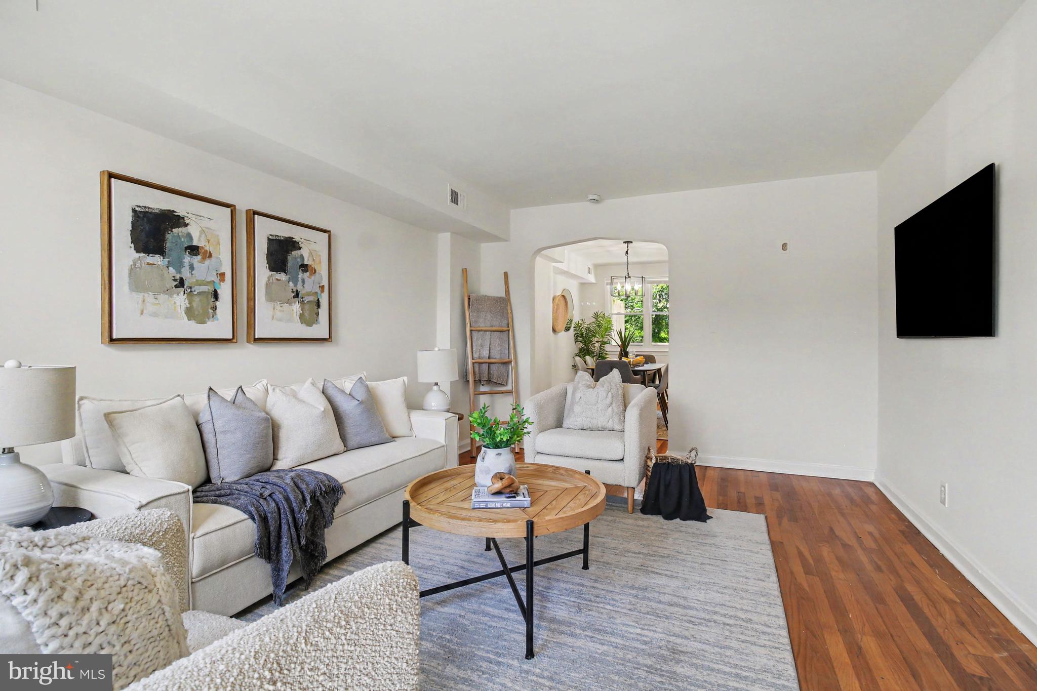 BALLARD GARDENS - Residential