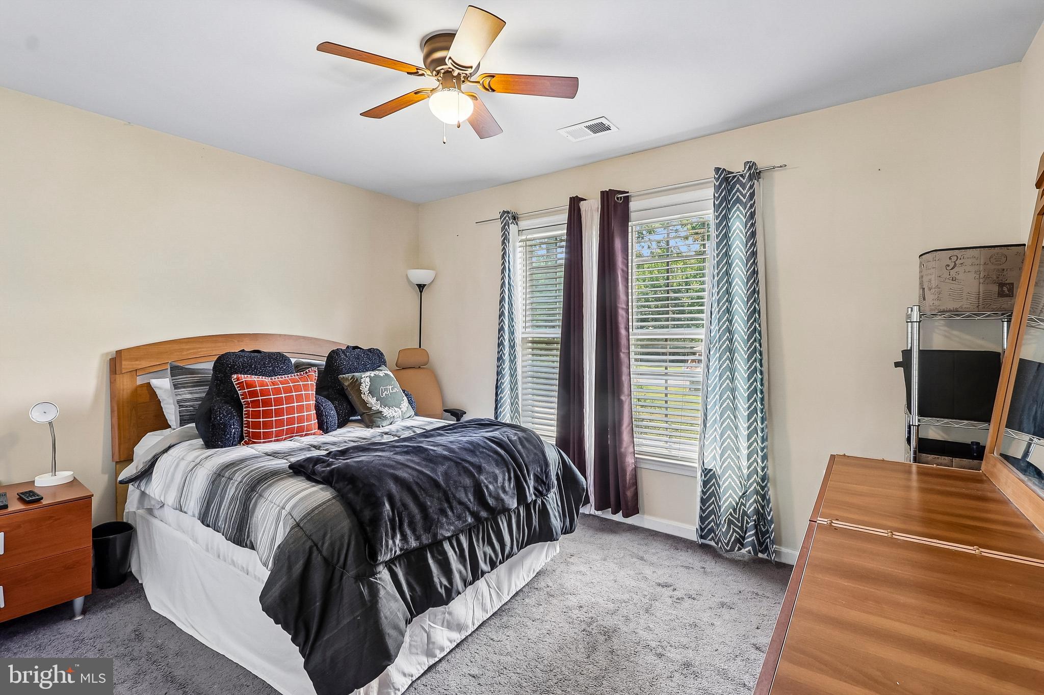 POPLAR CROSSING - Residential