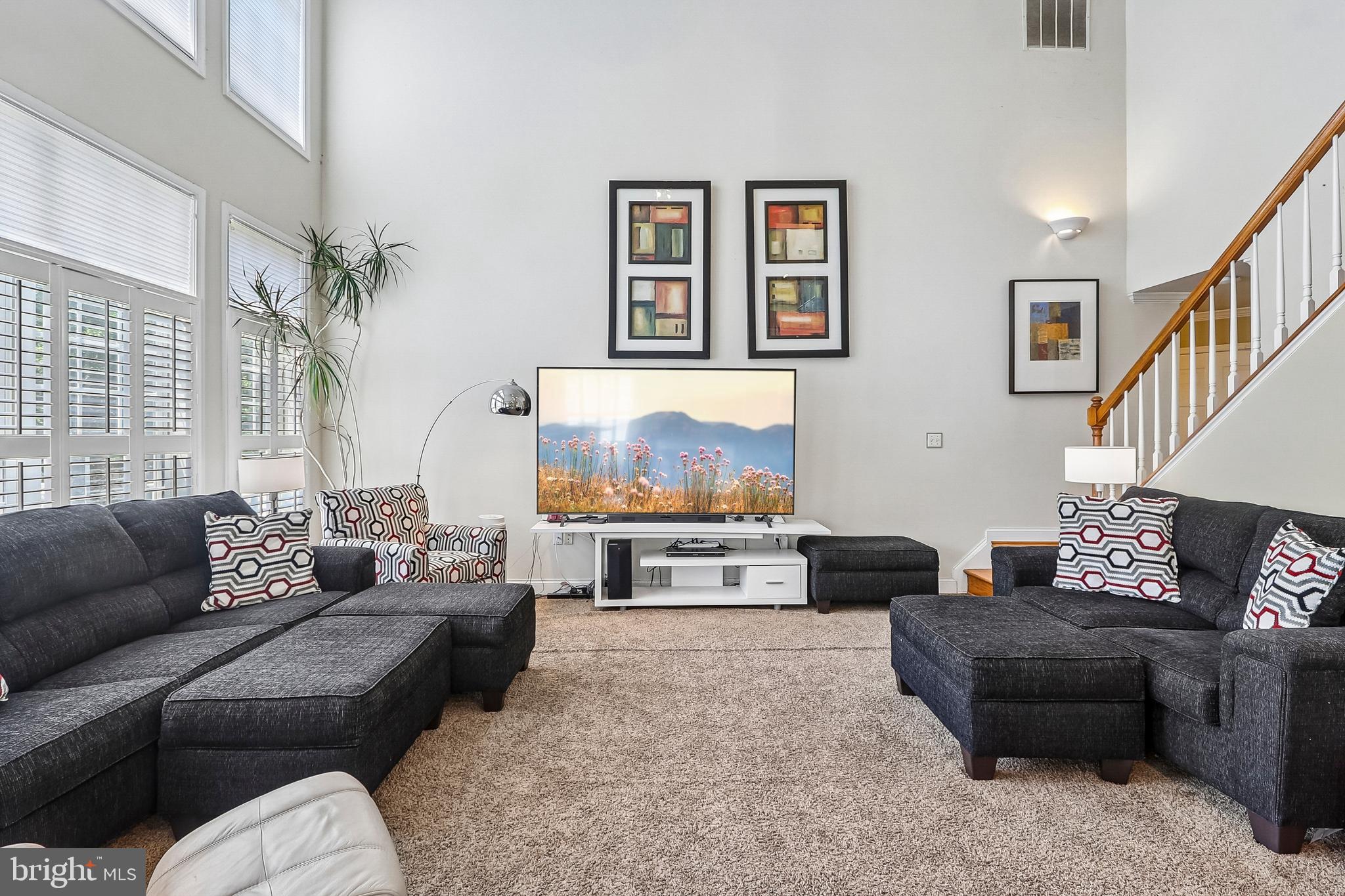 POPLAR CROSSING - Residential