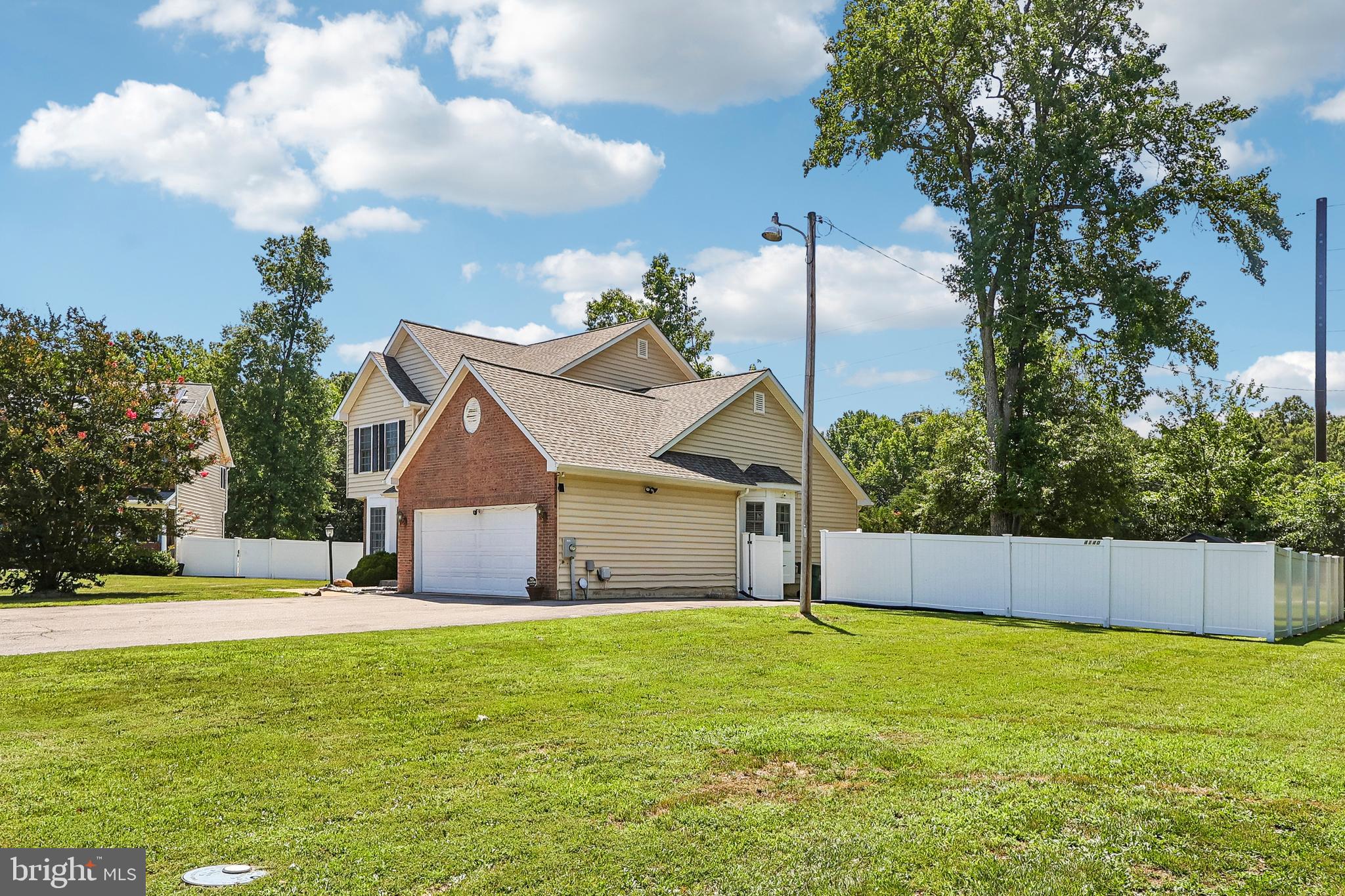POPLAR CROSSING - Residential