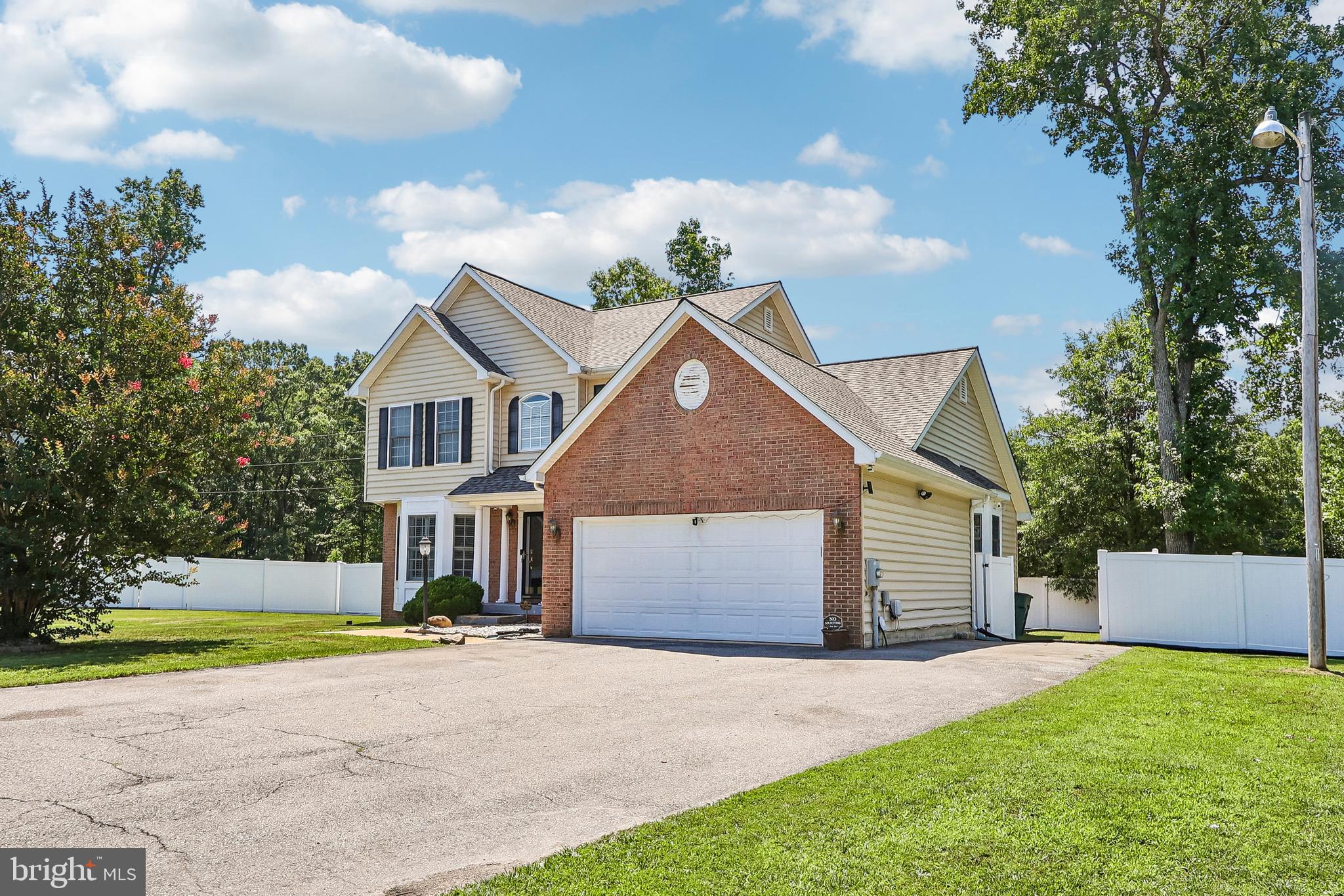 POPLAR CROSSING - Residential