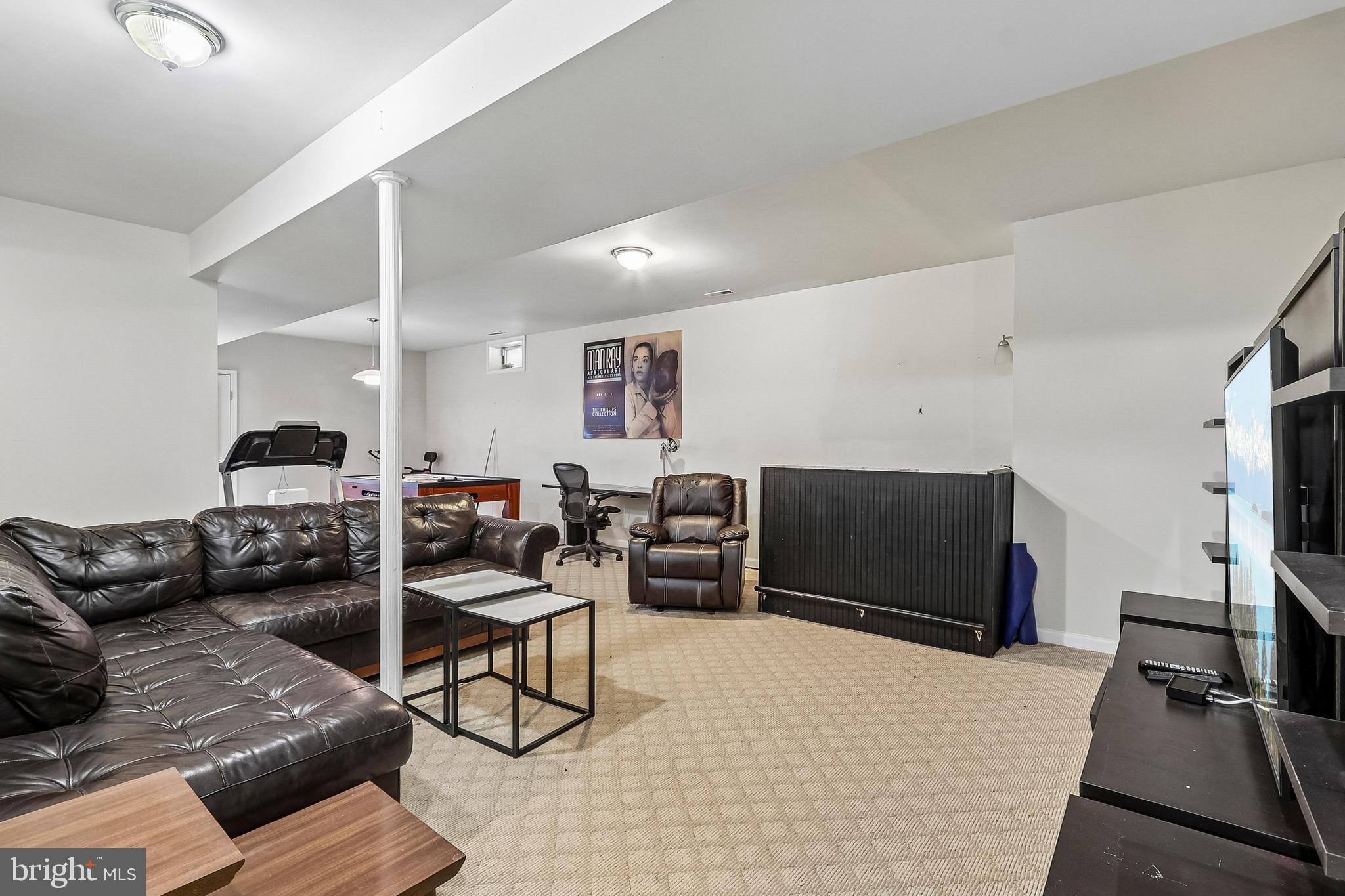 POPLAR CROSSING - Residential