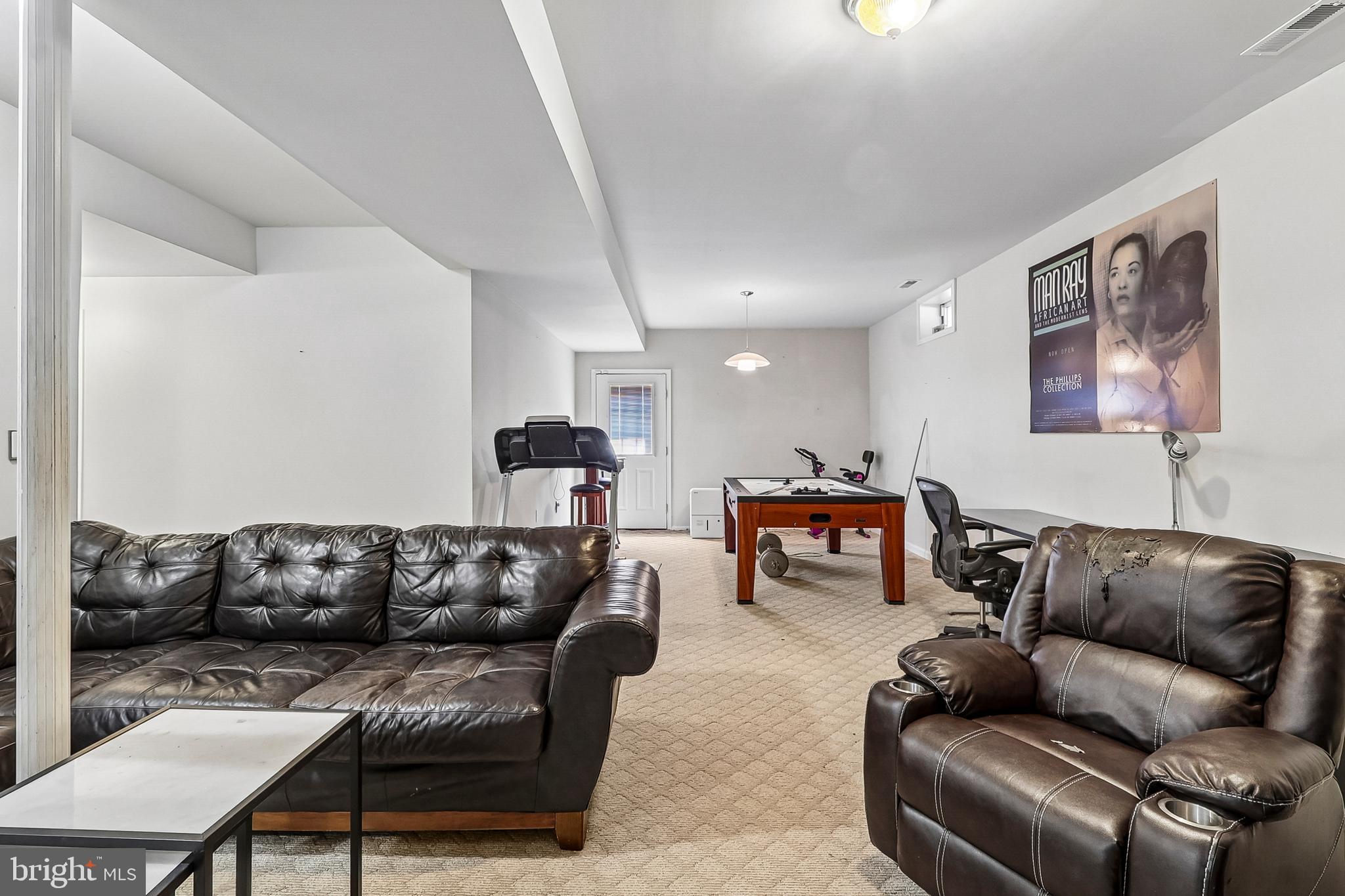 POPLAR CROSSING - Residential