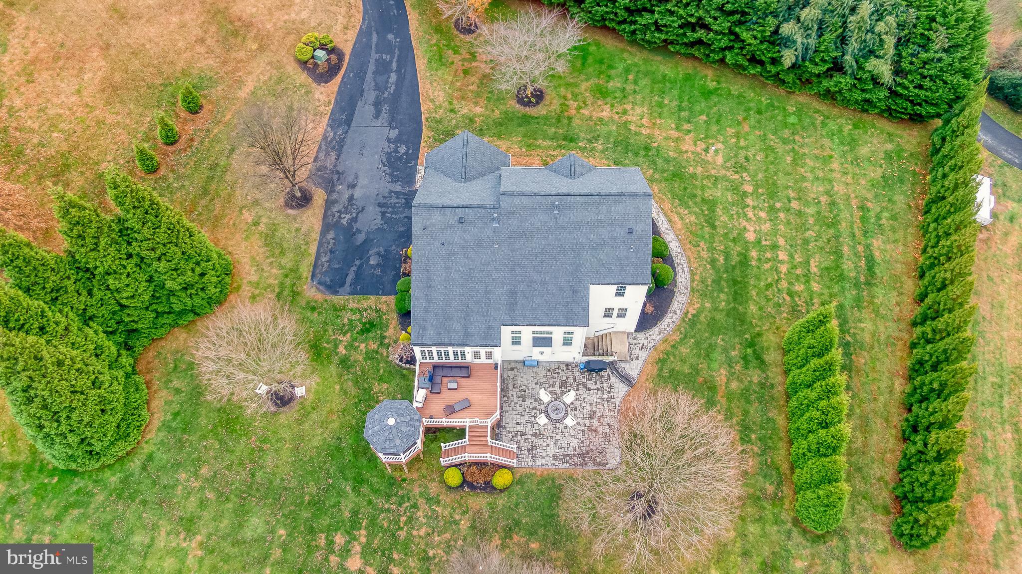 COLVARD MANOR - Residential