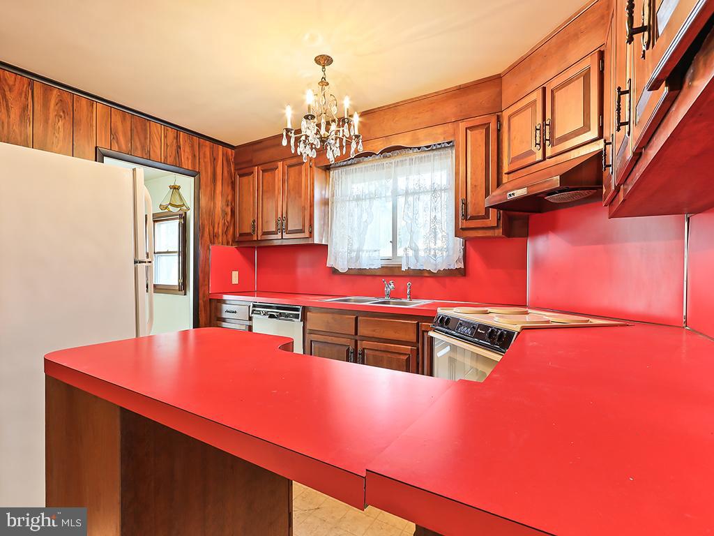 FAIRLESS HILLS - Residential