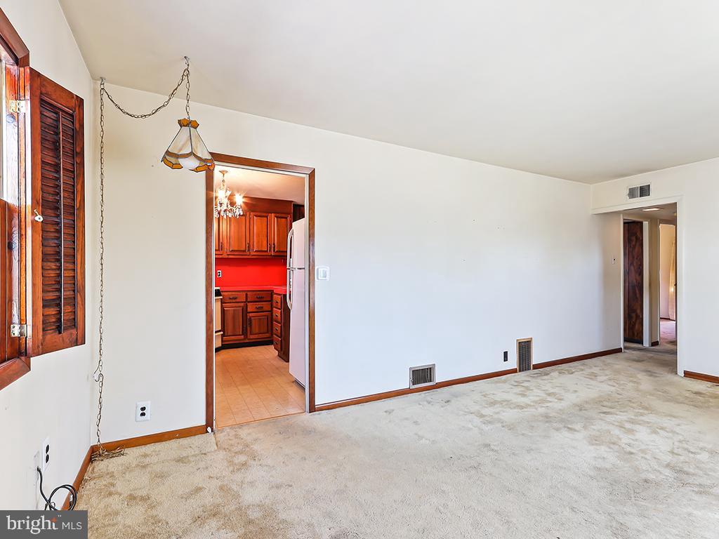 FAIRLESS HILLS - Residential