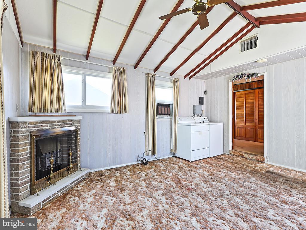 FAIRLESS HILLS - Residential