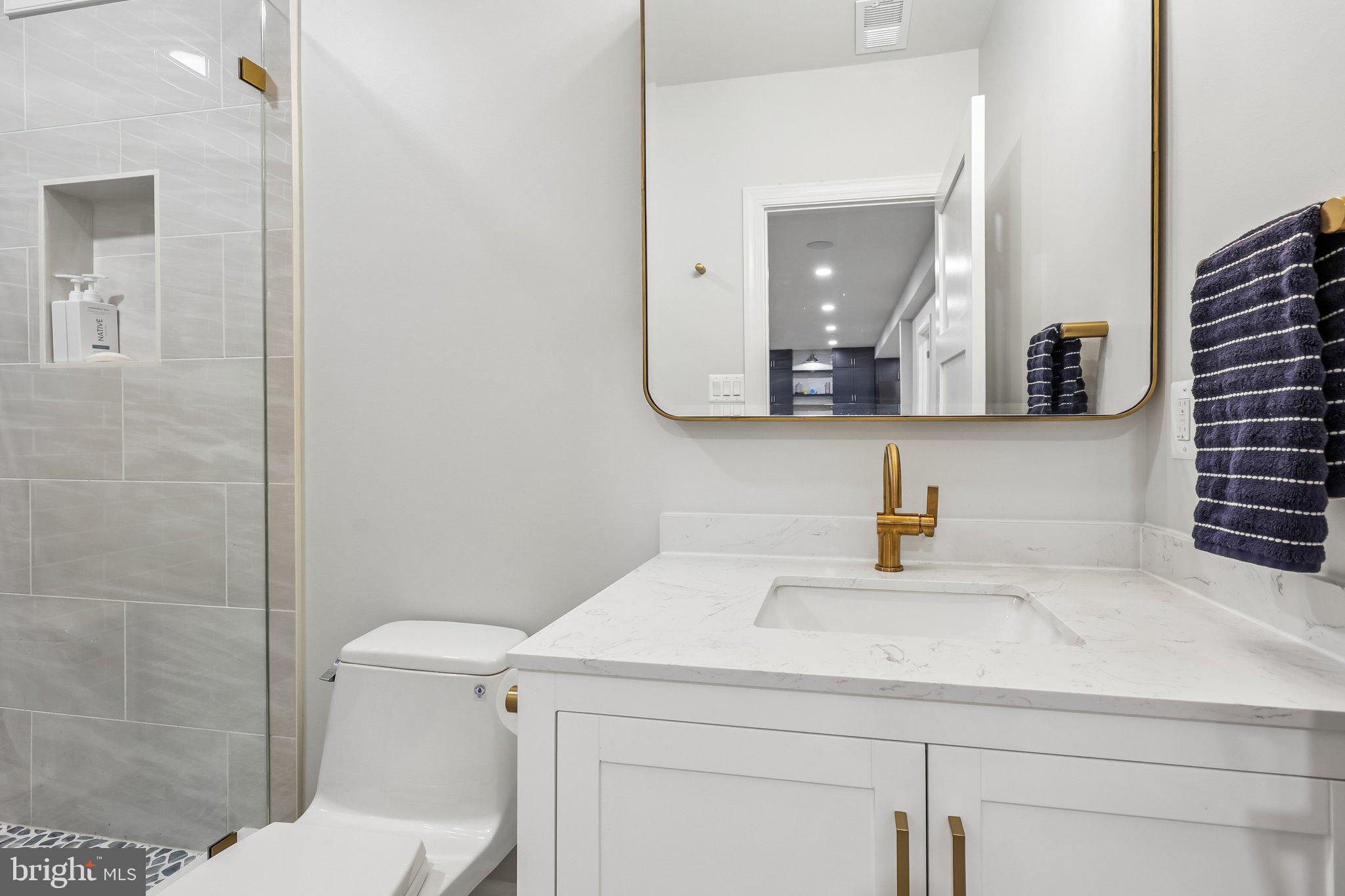 BELMONT COUNTRY CLUB - Residential
