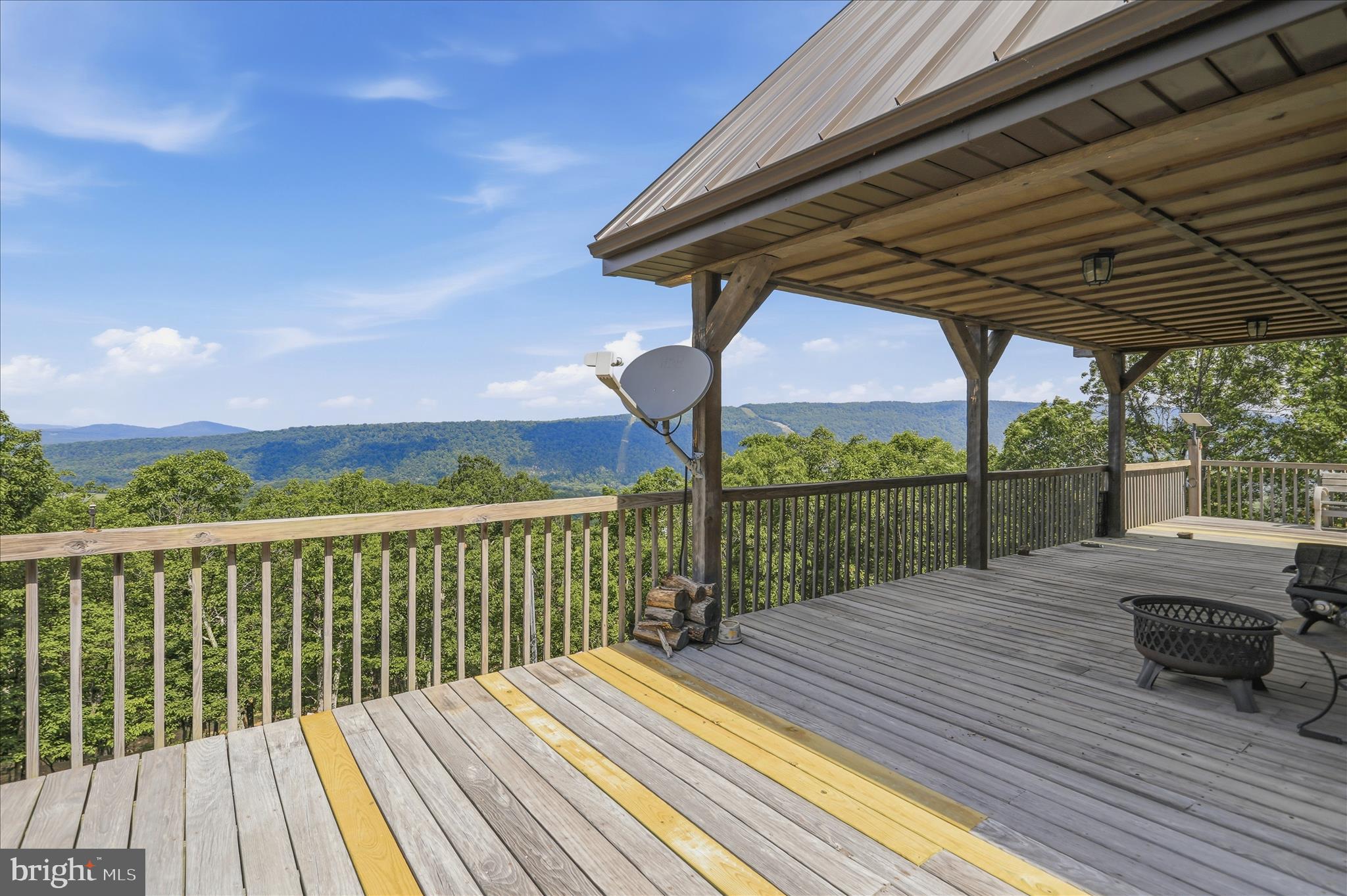 SHADOW KNOLLS - Residential