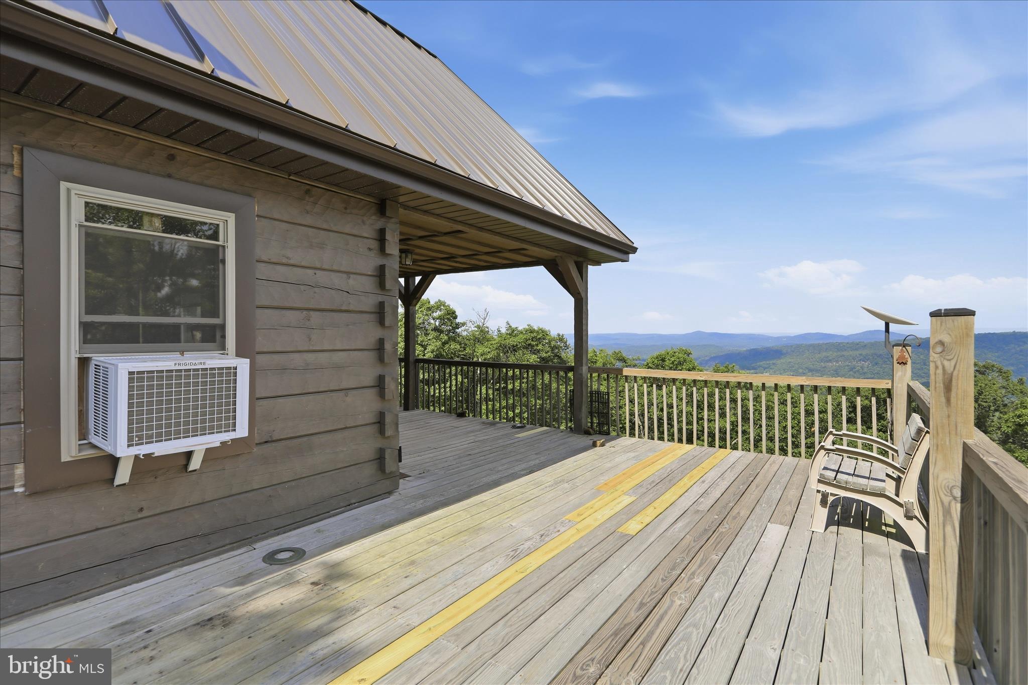 SHADOW KNOLLS - Residential