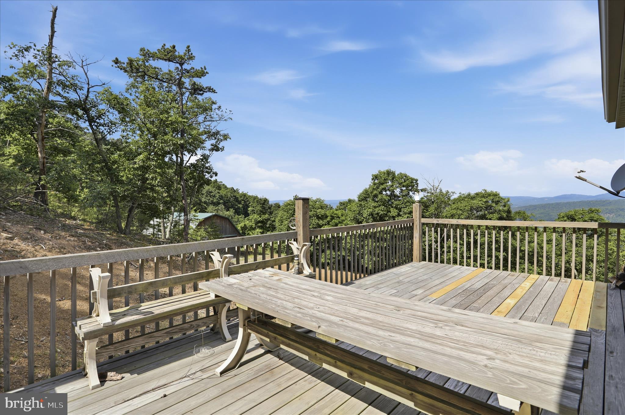 SHADOW KNOLLS - Residential