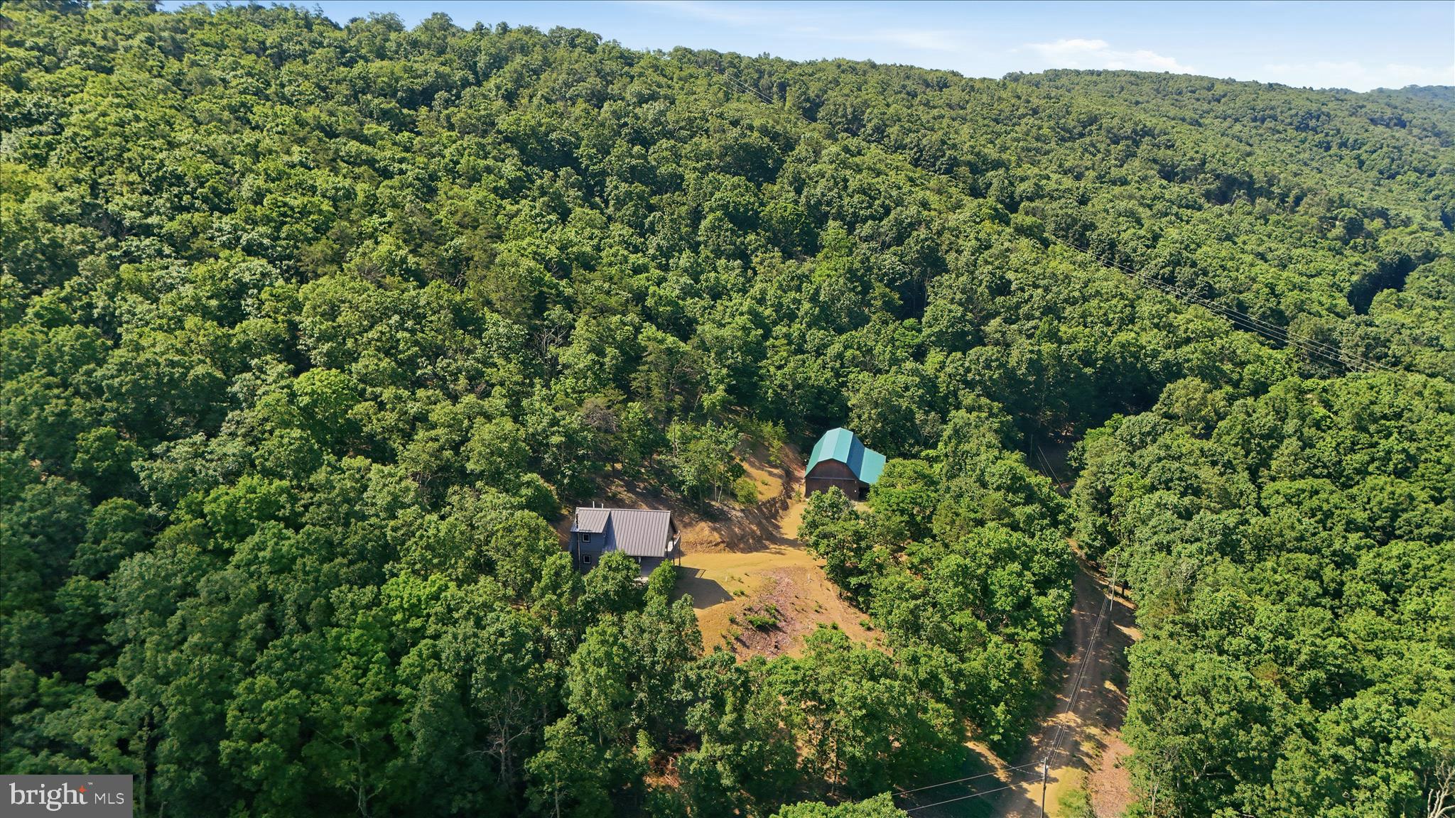SHADOW KNOLLS - Residential