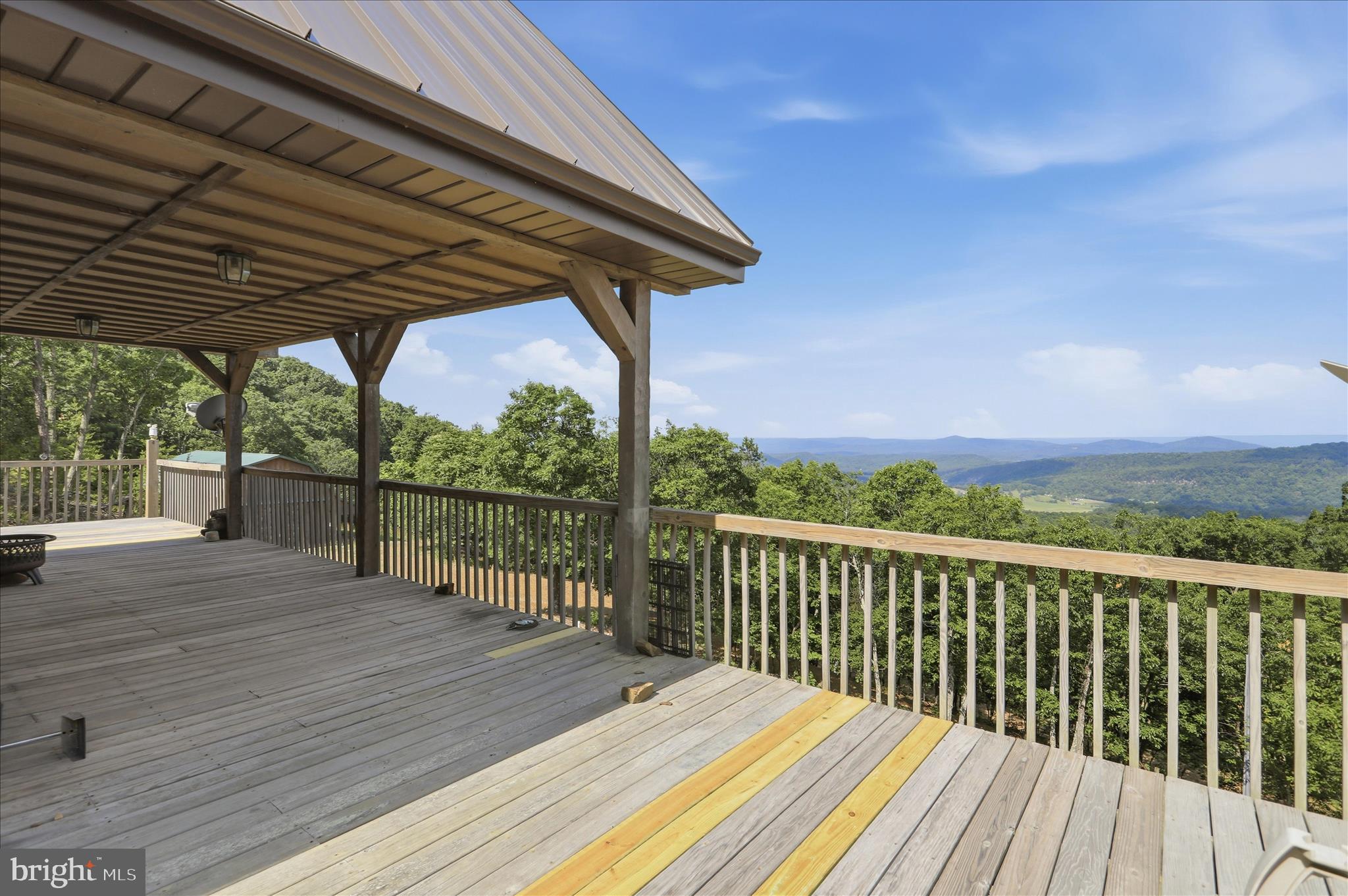 SHADOW KNOLLS - Residential