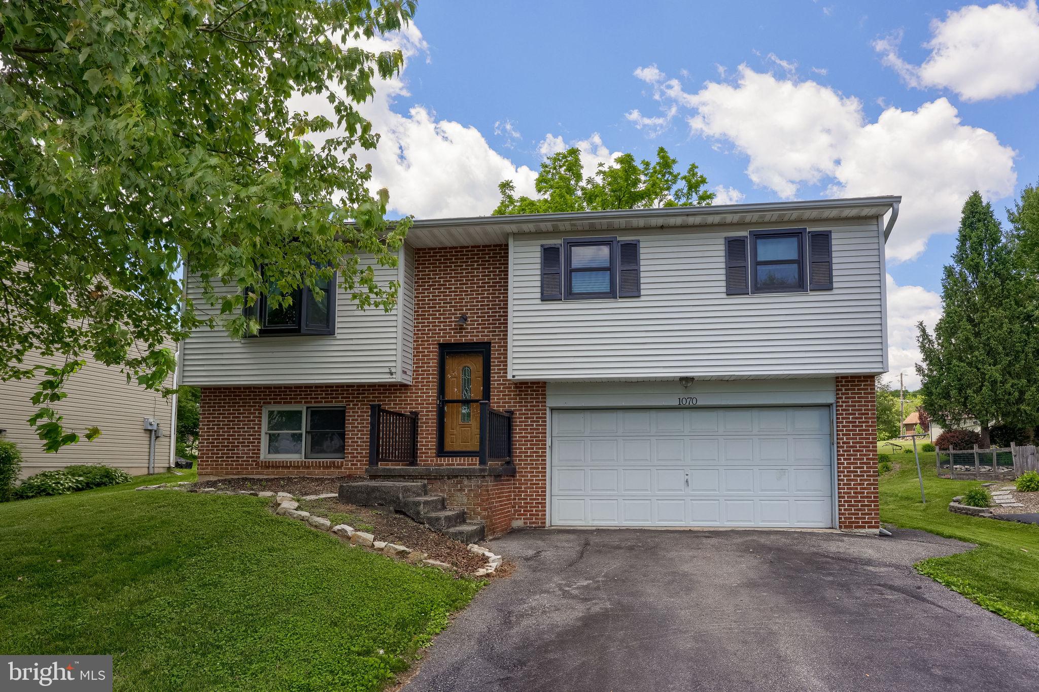 SNYDER ACRES - Residential