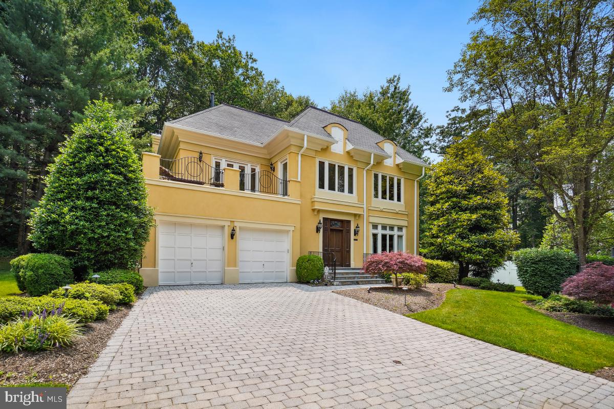 FRENCHMANS CREEK - Residential