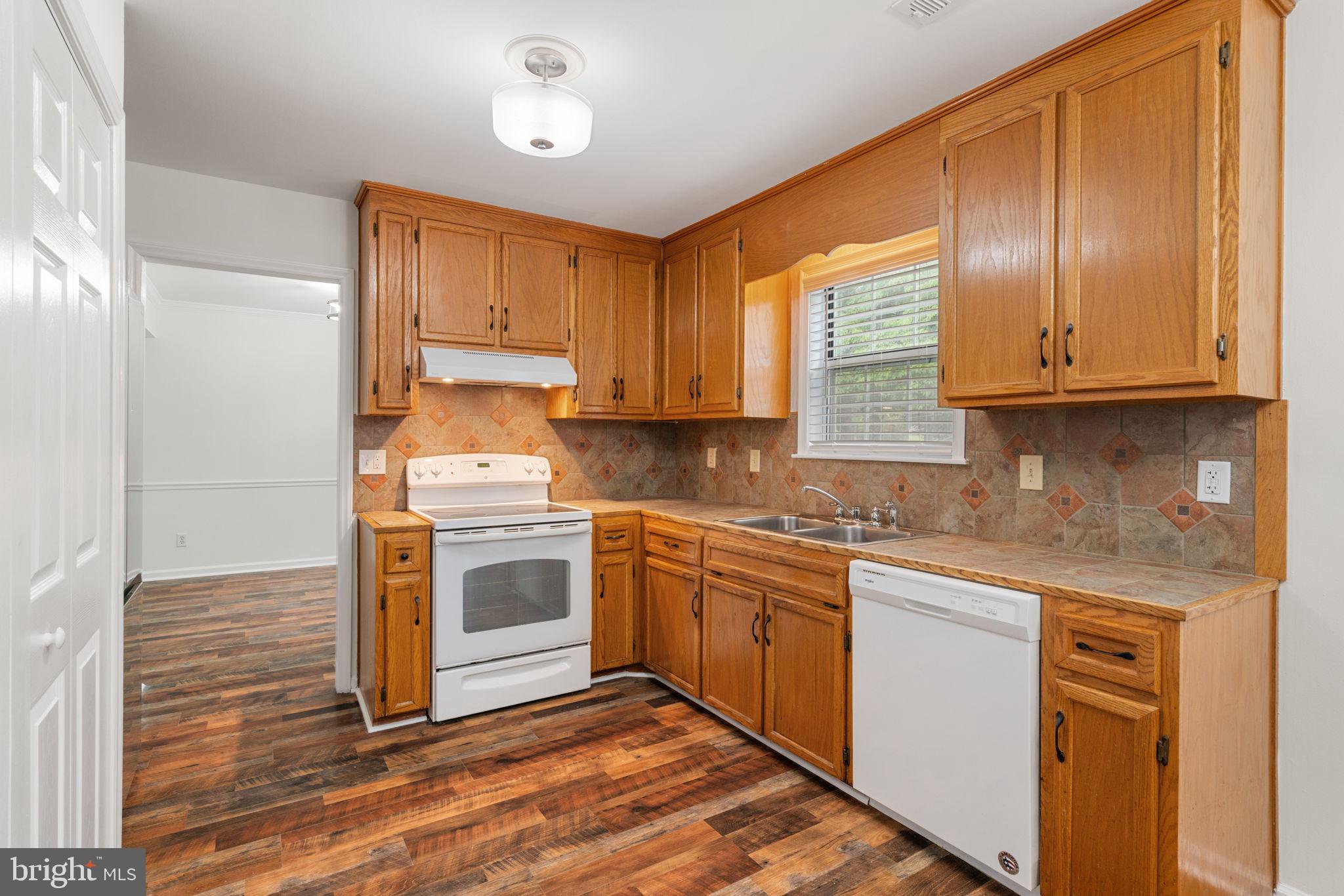 FARMINGTON HEIGHTS - Residential