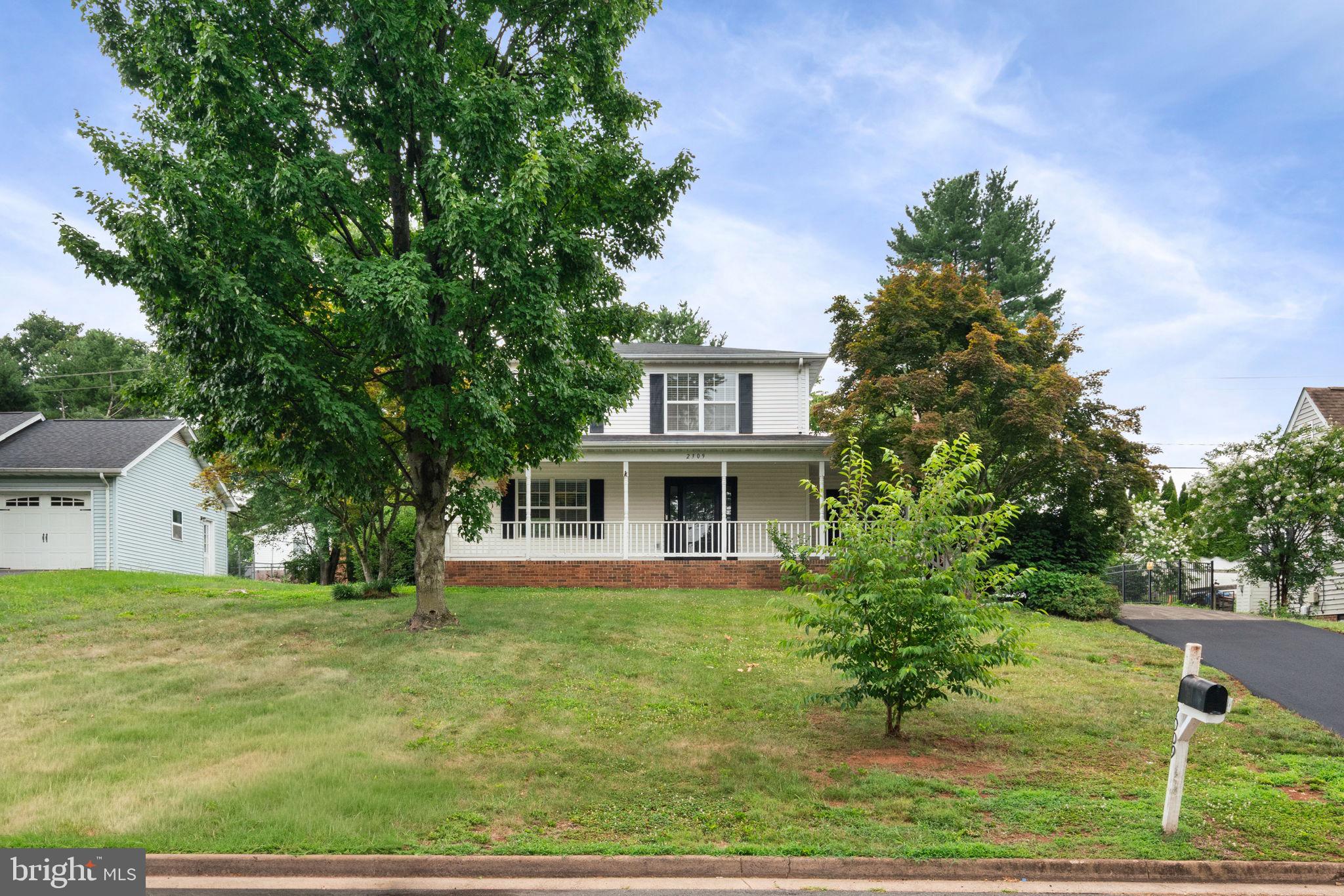 FARMINGTON HEIGHTS - Residential