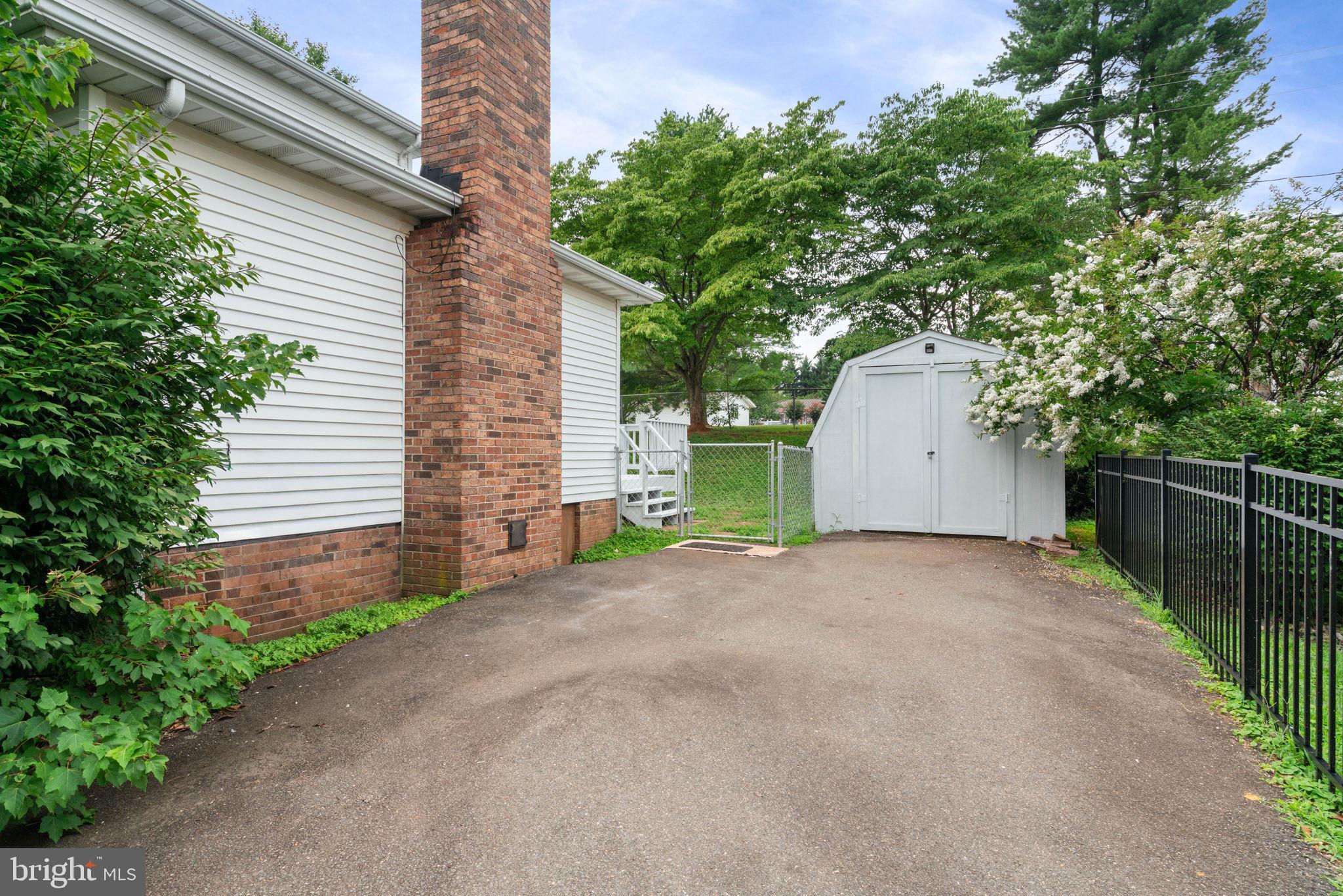 FARMINGTON HEIGHTS - Residential