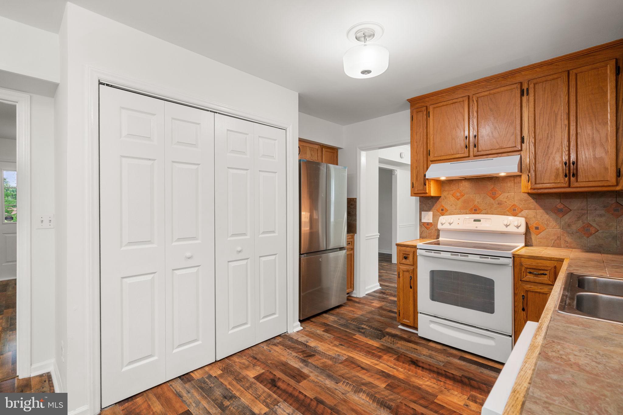 FARMINGTON HEIGHTS - Residential