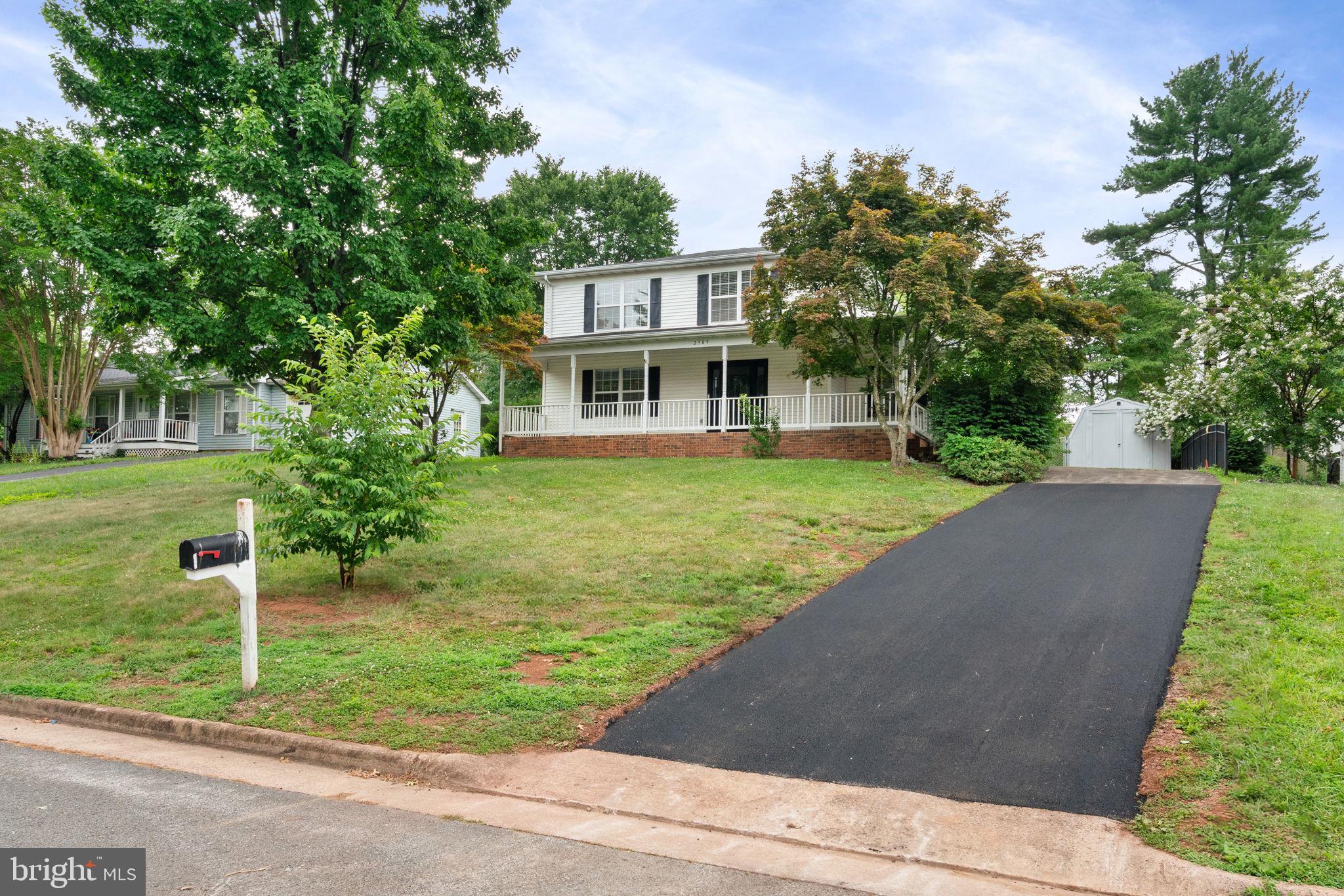 FARMINGTON HEIGHTS - Residential