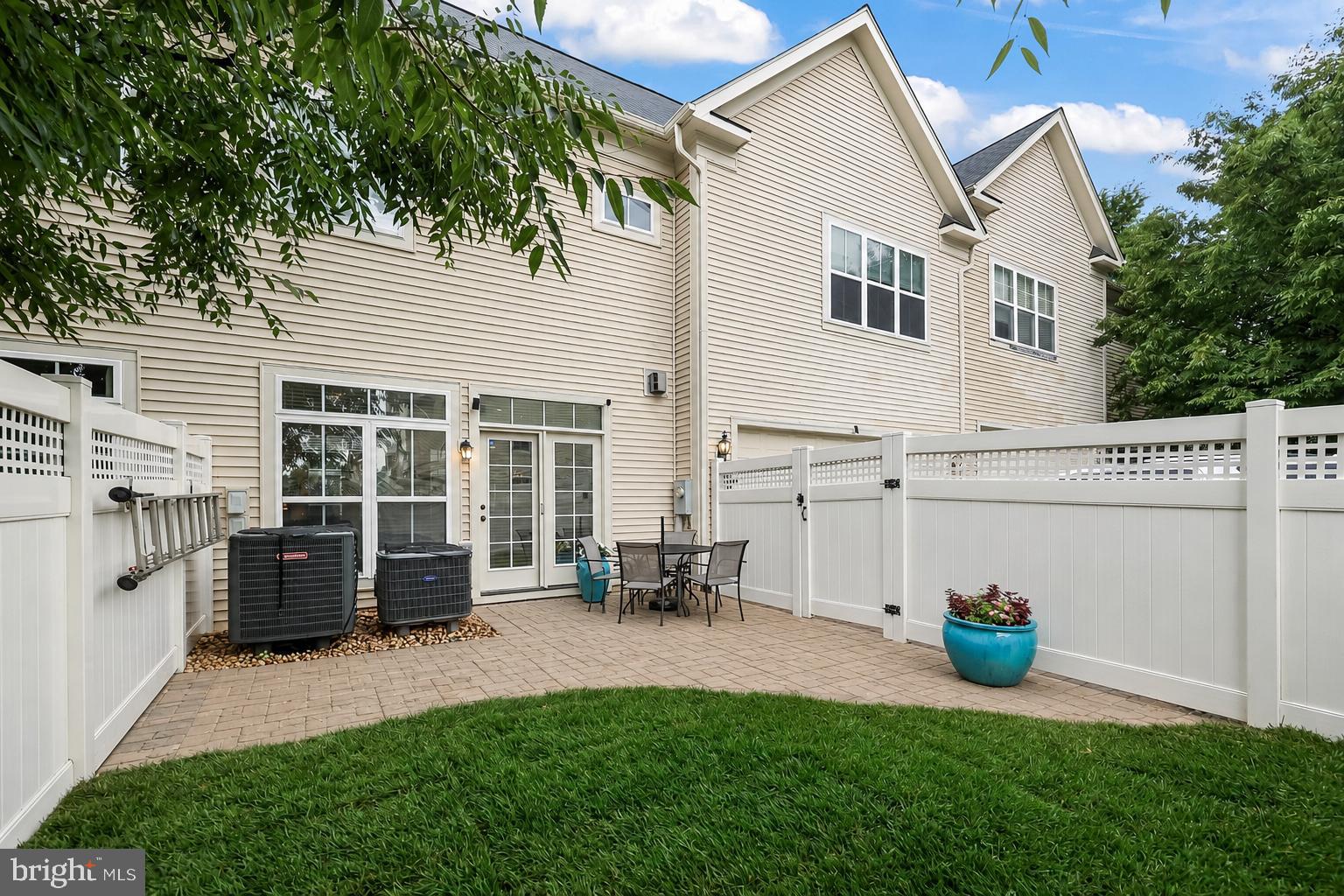 BRAMBLETON LANDBAY 2 - Residential