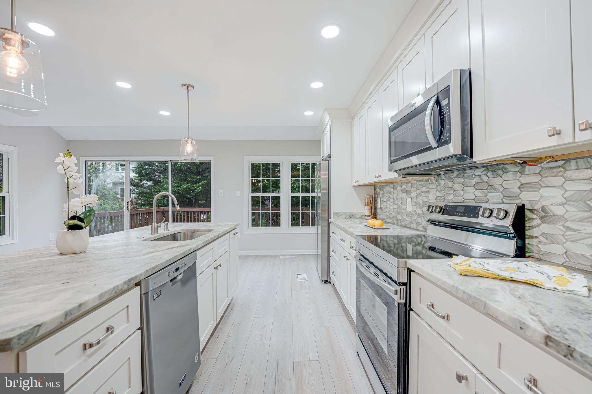 KINGSTOWNE - Residential