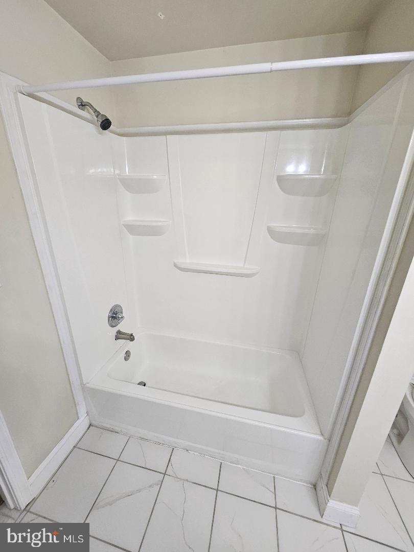 FAIRWOOD - Residential Lease