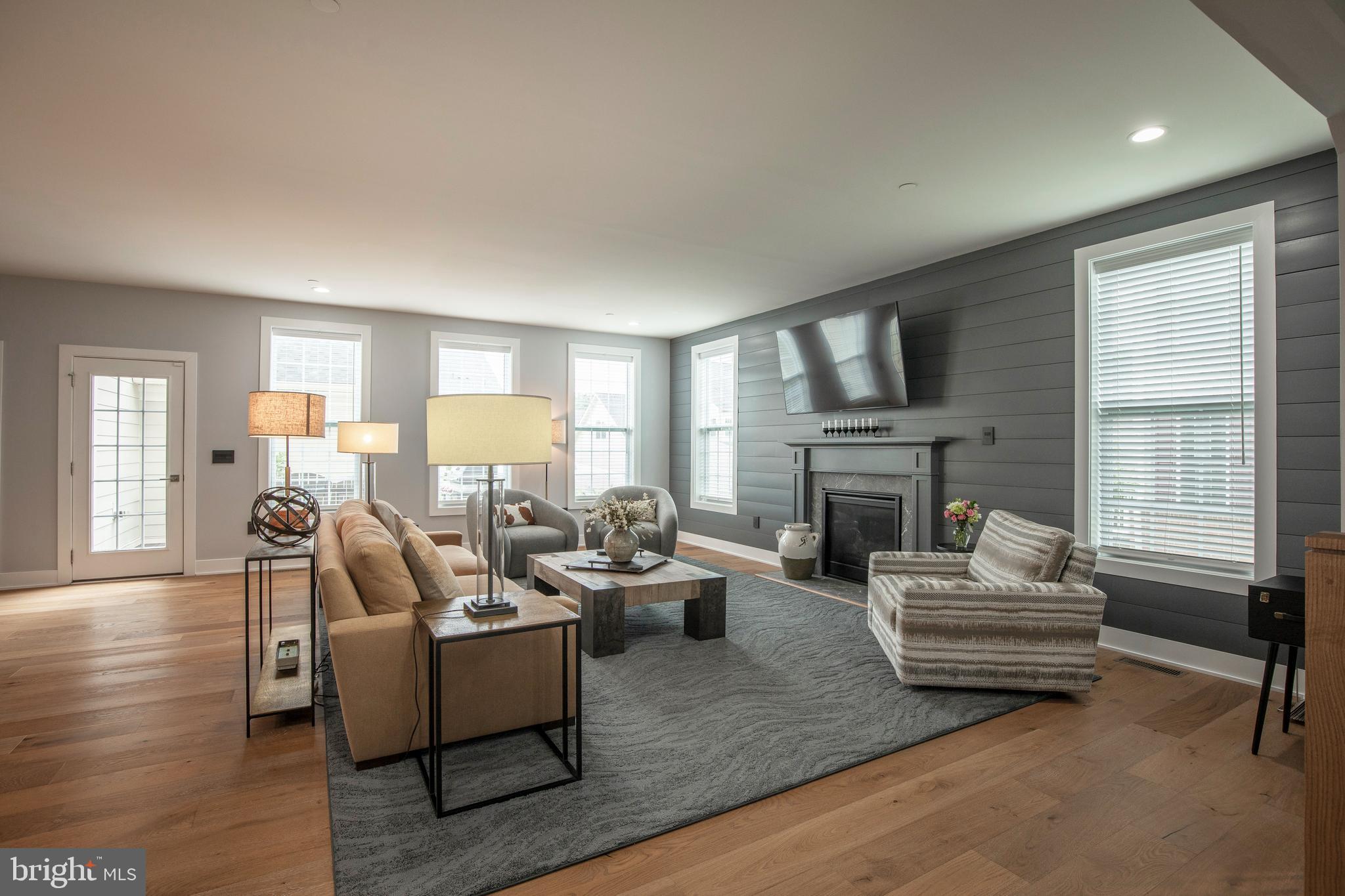 FENTONS CORNER - Residential
