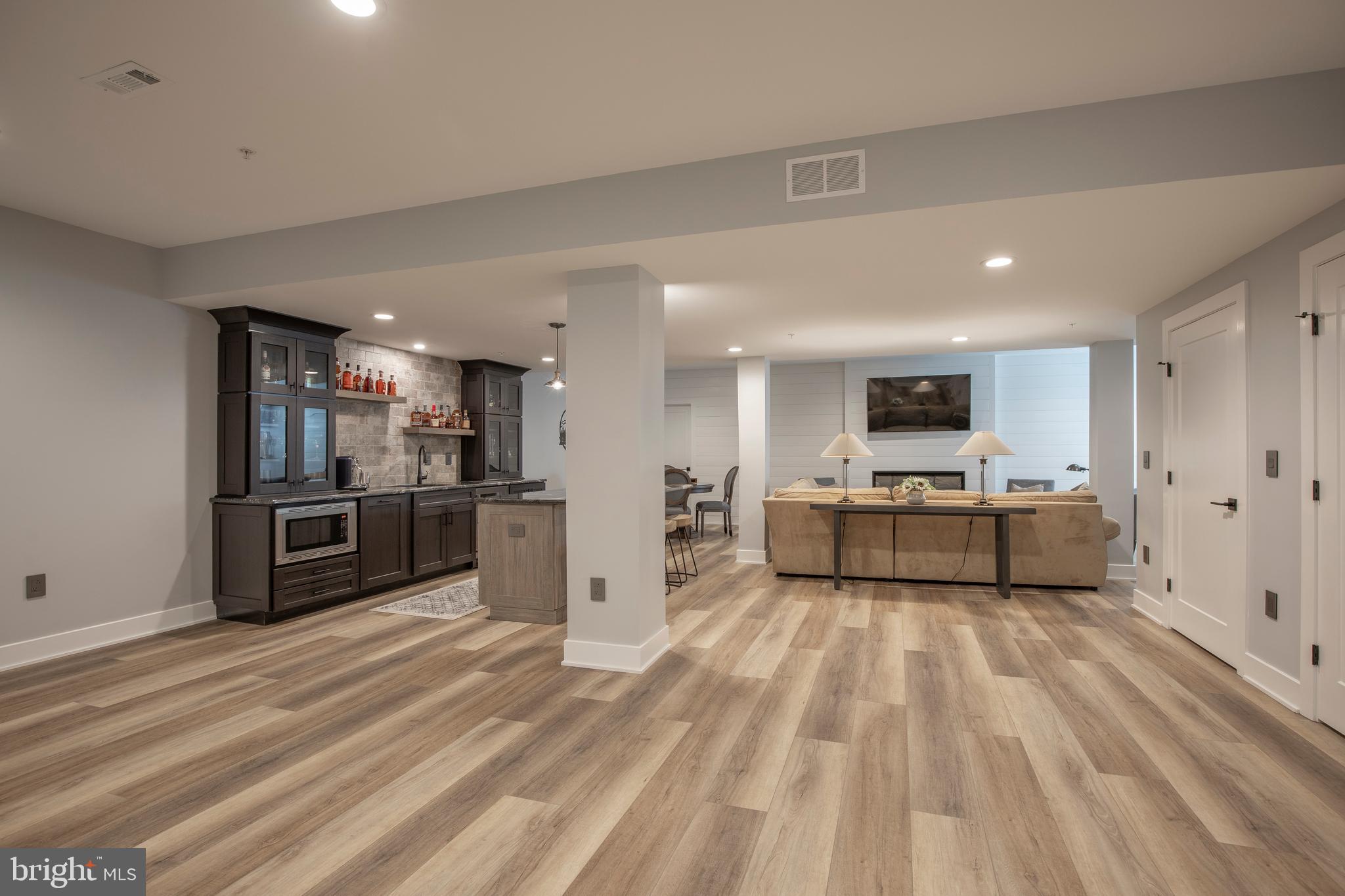 FENTONS CORNER - Residential