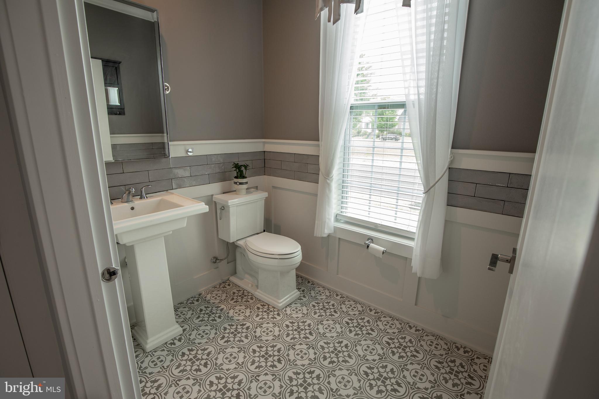 FENTONS CORNER - Residential