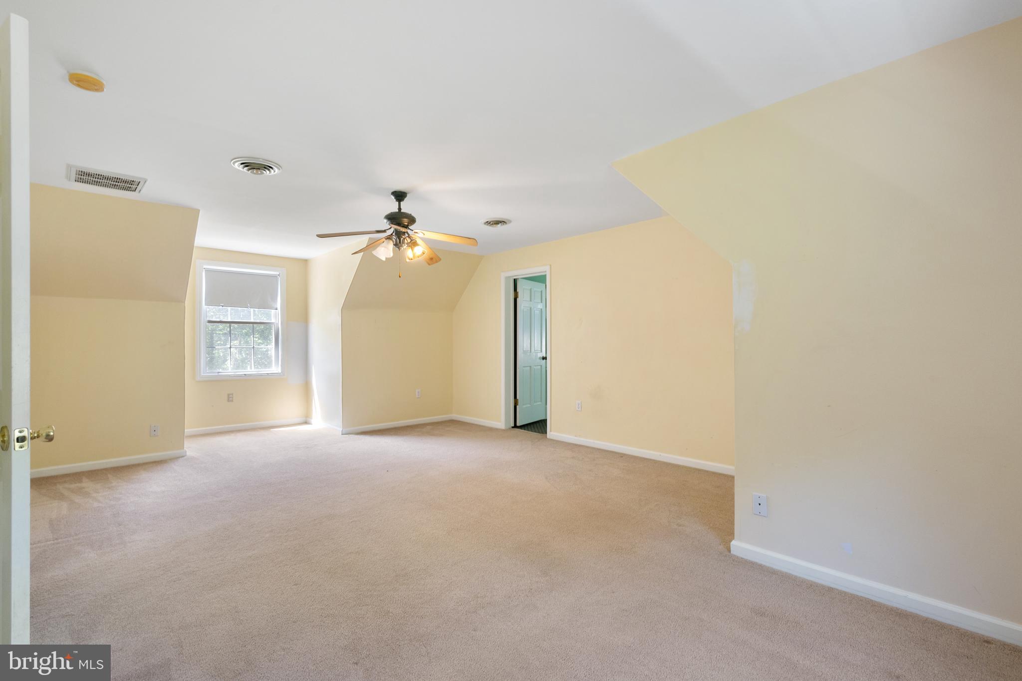 CHESAPEAKE LANDING - Residential