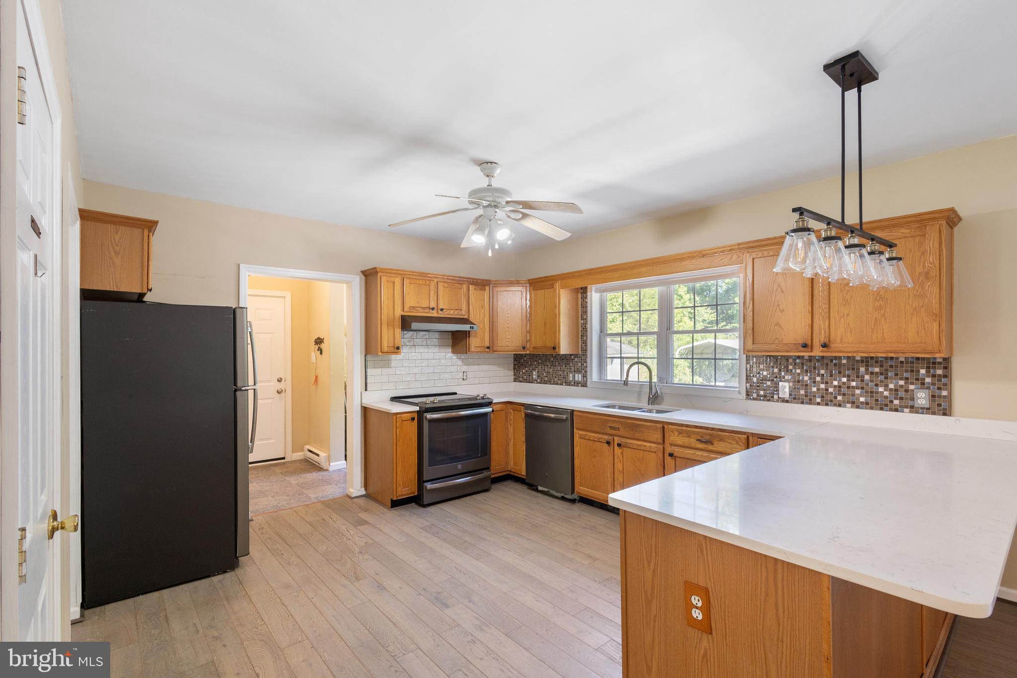 CHESAPEAKE LANDING - Residential