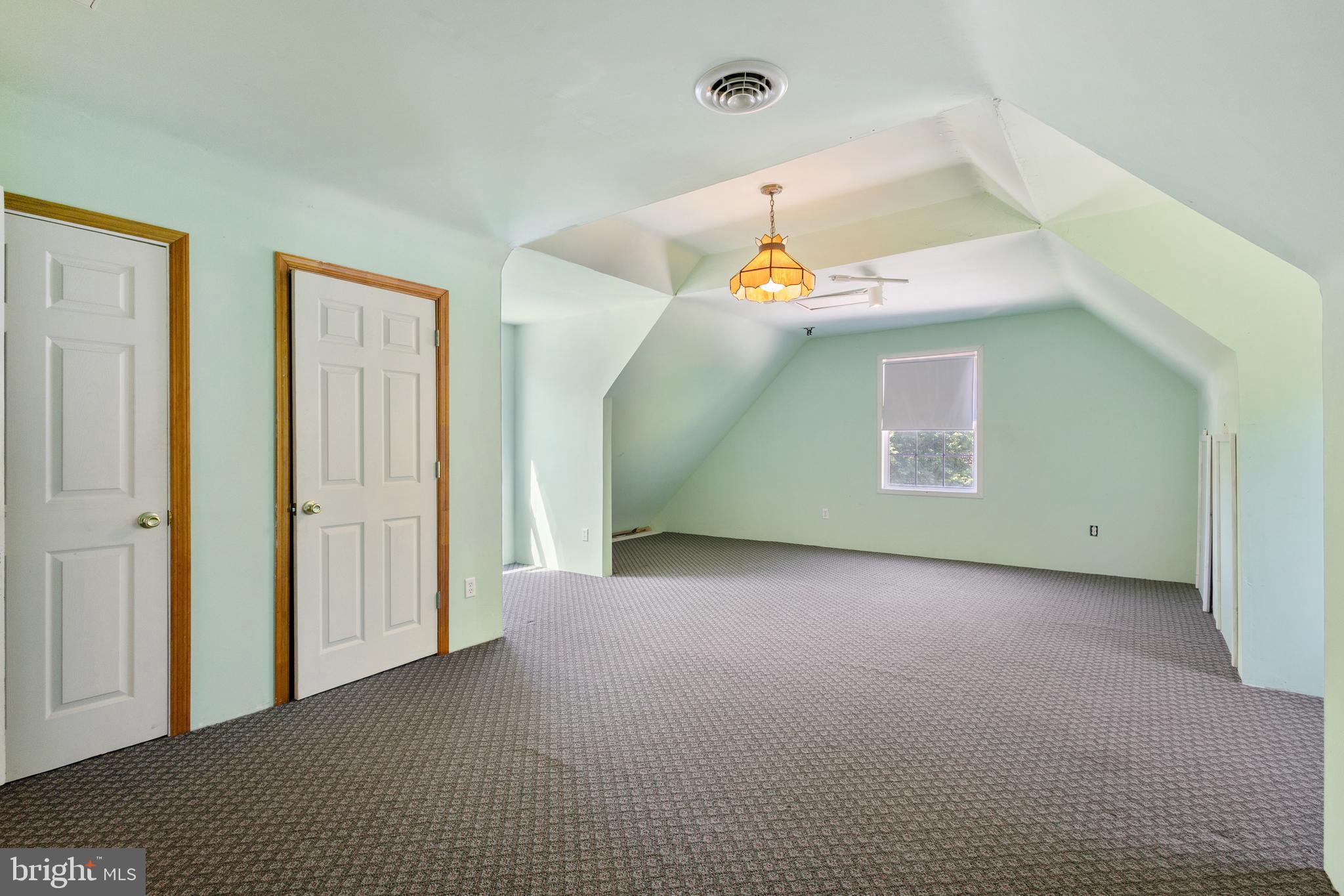 CHESAPEAKE LANDING - Residential