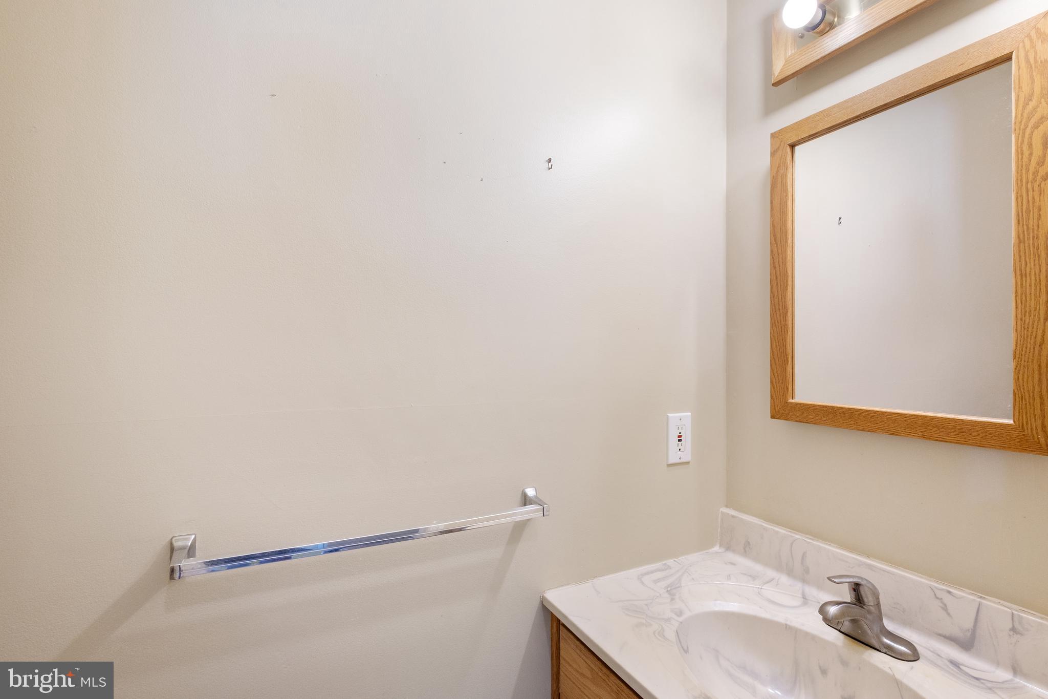 CHESAPEAKE LANDING - Residential