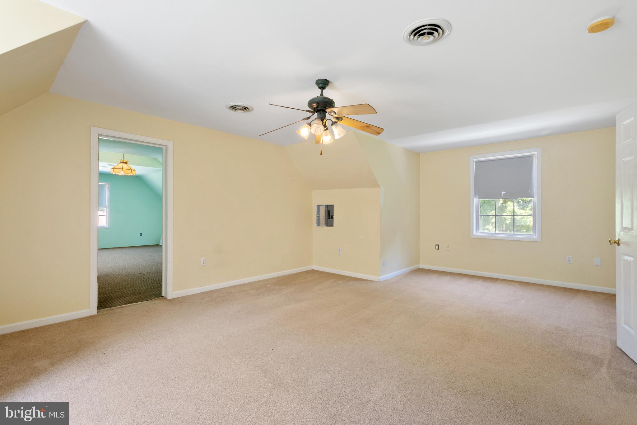 CHESAPEAKE LANDING - Residential