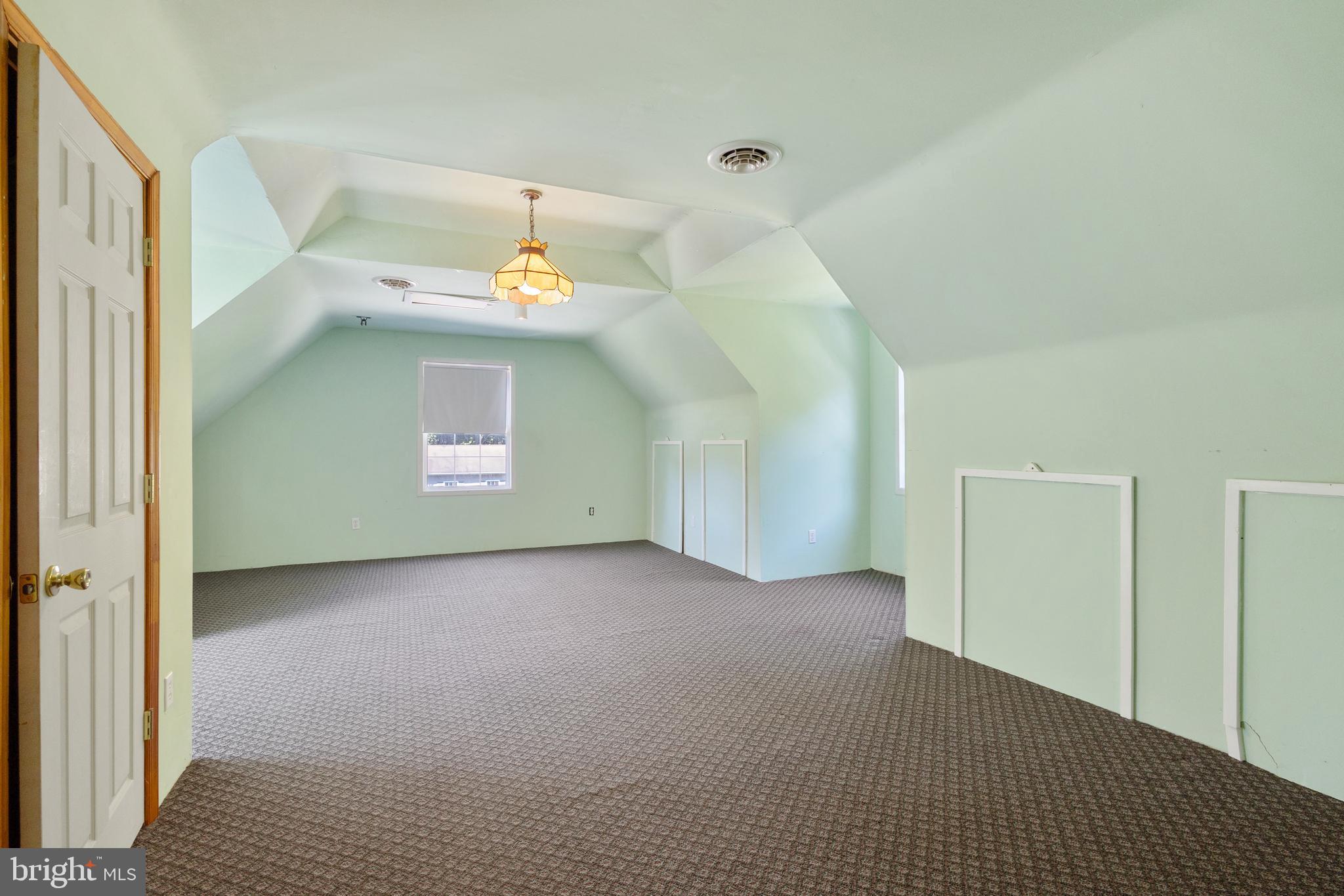 CHESAPEAKE LANDING - Residential