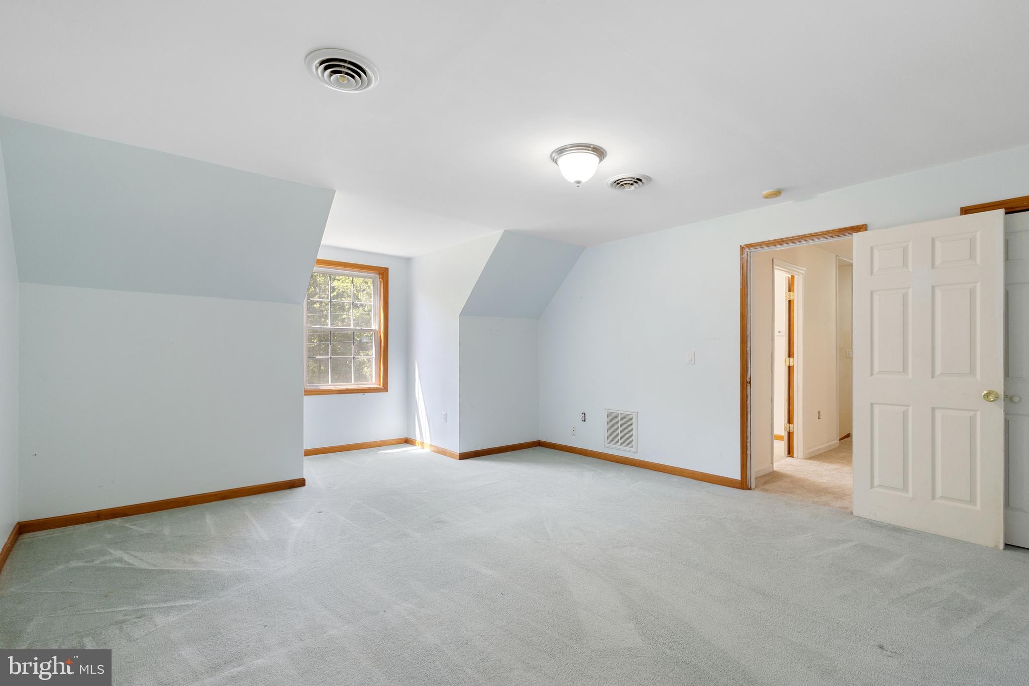 CHESAPEAKE LANDING - Residential