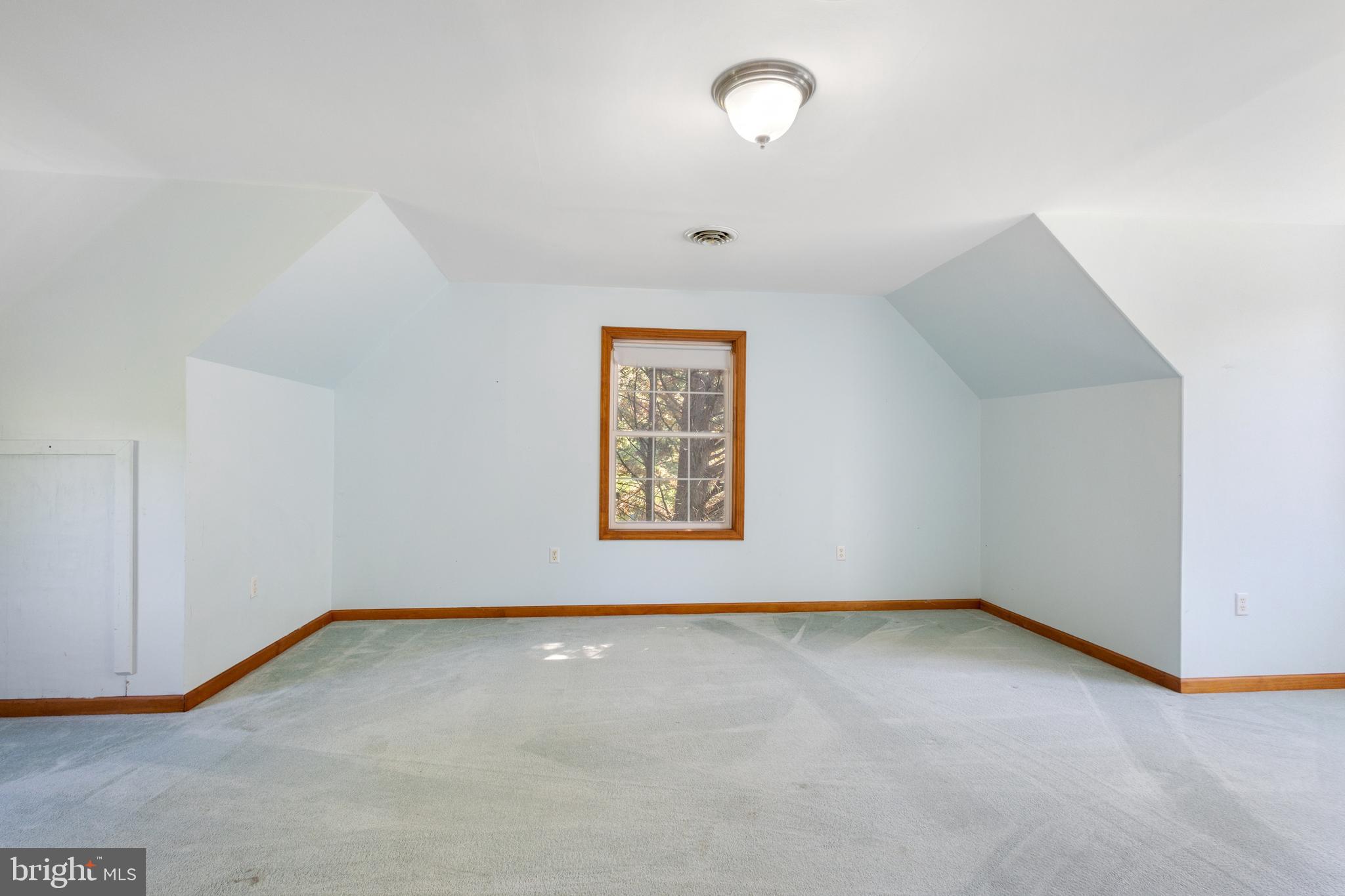 CHESAPEAKE LANDING - Residential