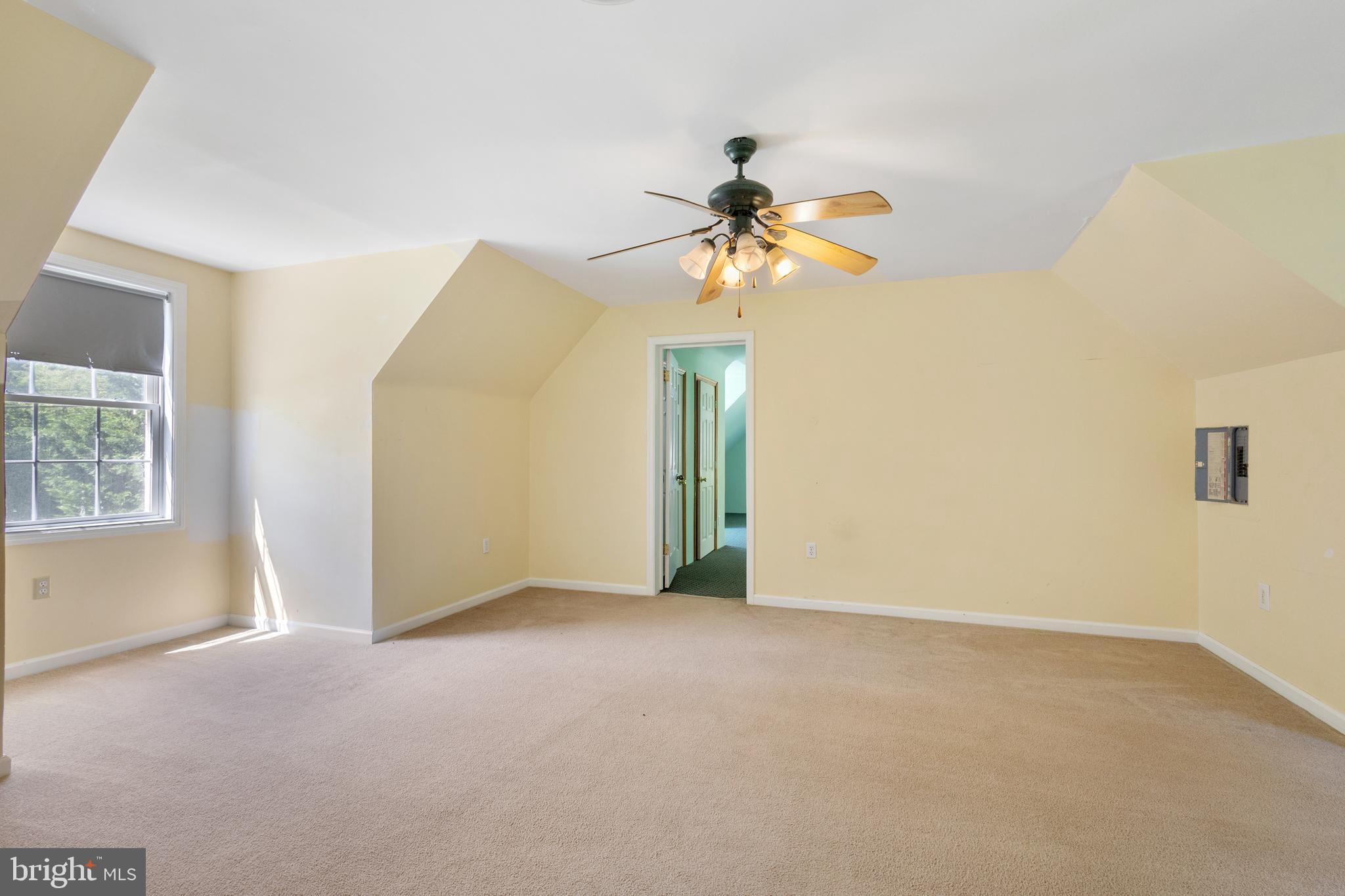 CHESAPEAKE LANDING - Residential