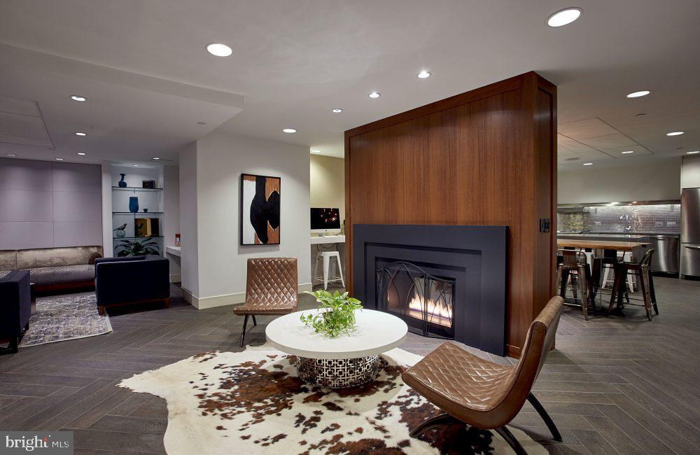 RITTENHOUSE SQUARE - Residential Lease