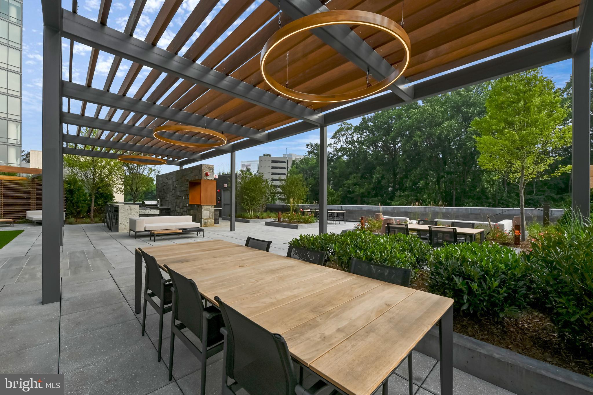 TYSONS CORNER - Residential Lease