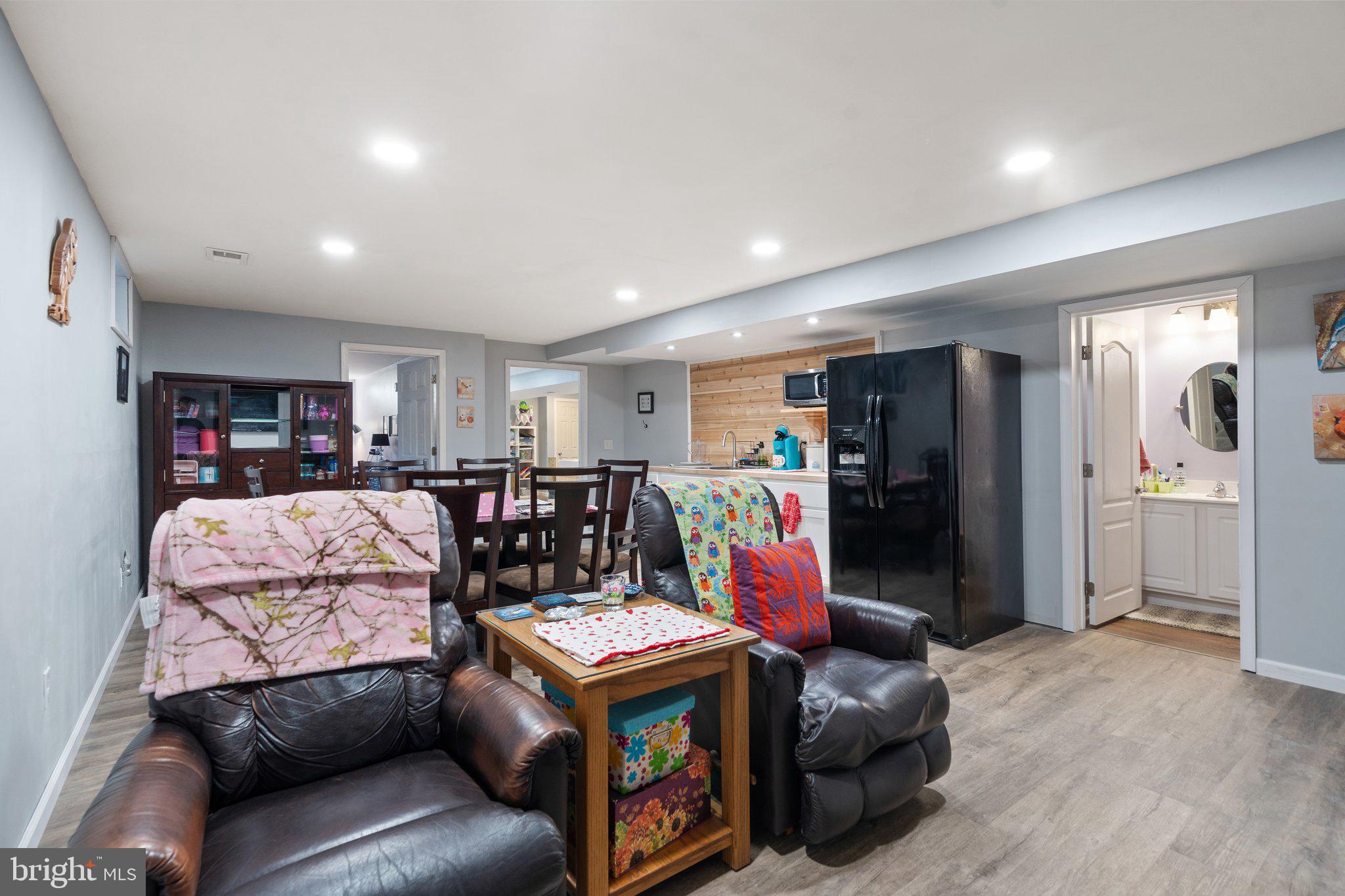STONE RIDGE ESTATES - Residential